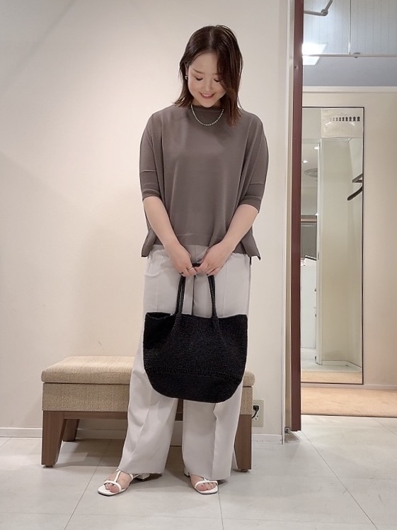 YUIさんの「UNTITLED｜【アンサンブル可/洗える】シアーレーヨンニット」を使ったコーディネート