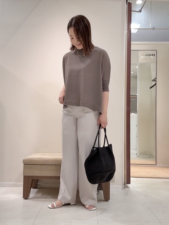 YUIさんの「UNTITLED｜【アンサンブル可/洗える】シアーレーヨンニット」を使ったコーディネート
