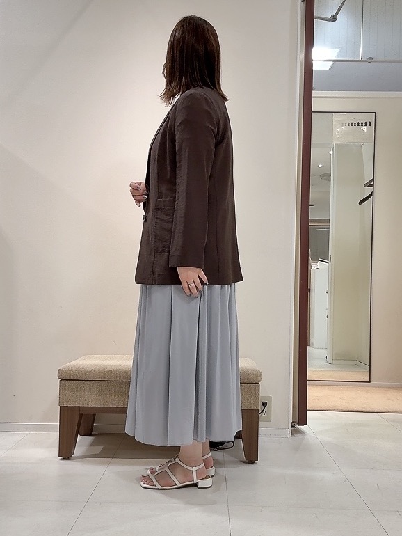 YUIさんの「UNTITLED｜◆【程よいシアー感/洗える】エアリーバイオジャケット」を使ったコーディネート
