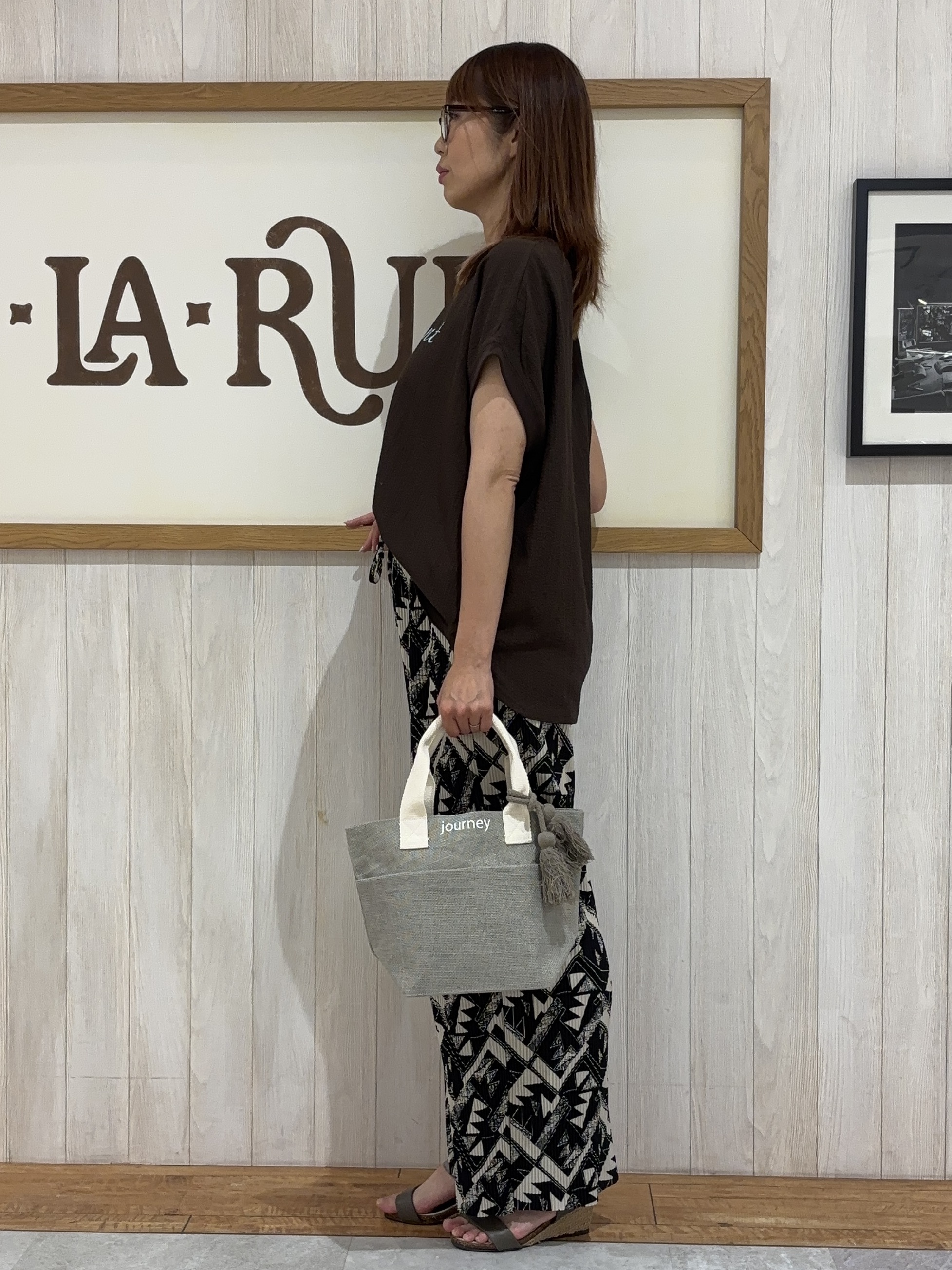 みきぽんさんの「SHOO･LA･RUE｜【洗濯機可】ぽこぽこさらさら アソートTシャツ」を使ったコーディネート