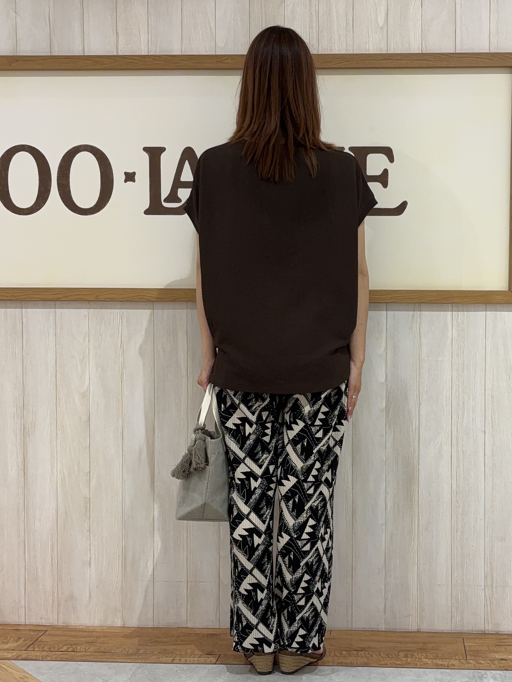 みきぽんさんの「SHOO･LA･RUE｜【洗濯機可】ぽこぽこさらさら アソートTシャツ」を使ったコーディネート