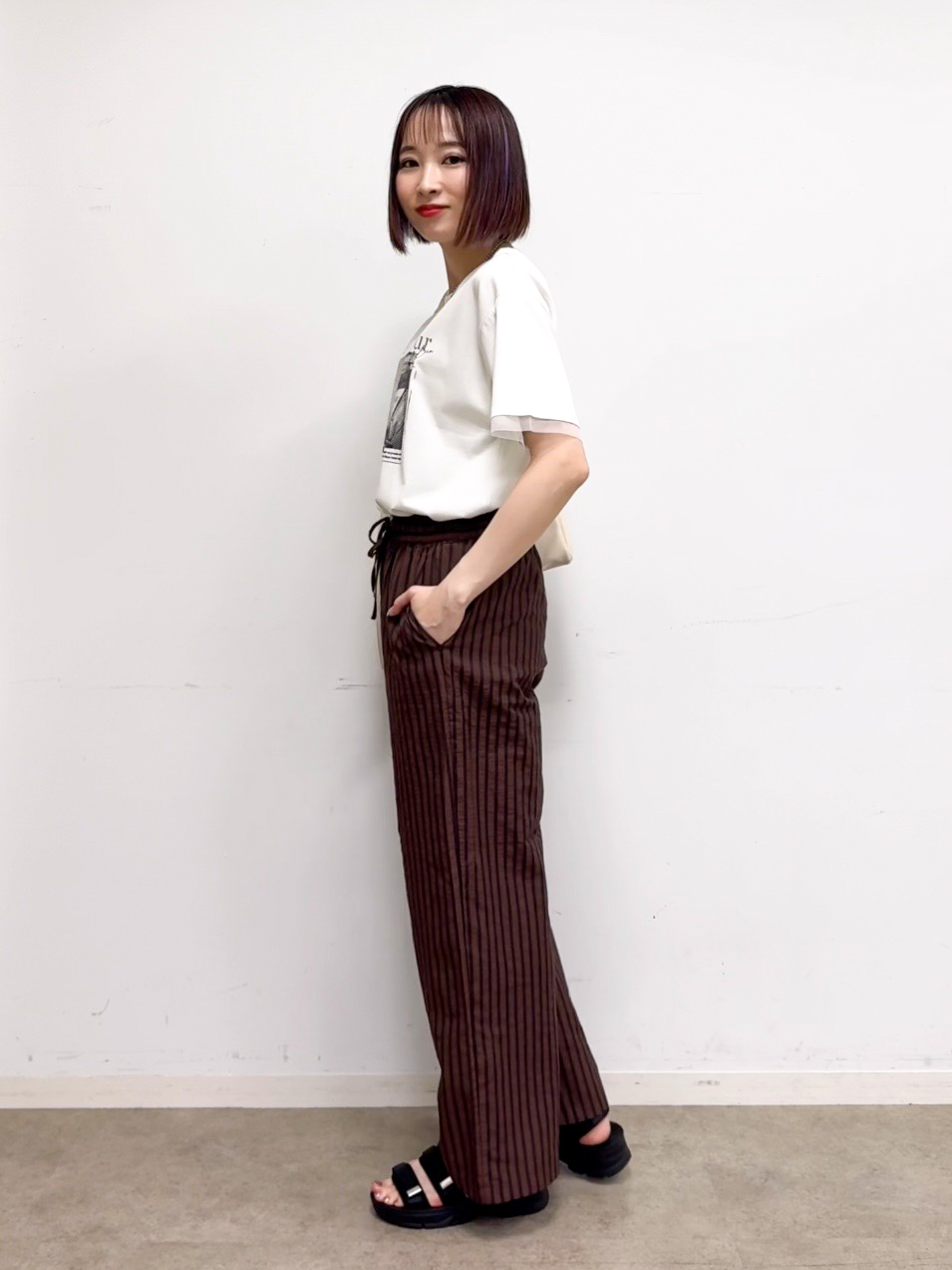𝐜𝐡𝐢𝐤𝐚さんの「SHOO･LA･RUE｜【S-LL/吸水速乾/セットアップ可】羽織るだけで主役になる サッカーストライプシャツジャケット」を使ったコーディネート