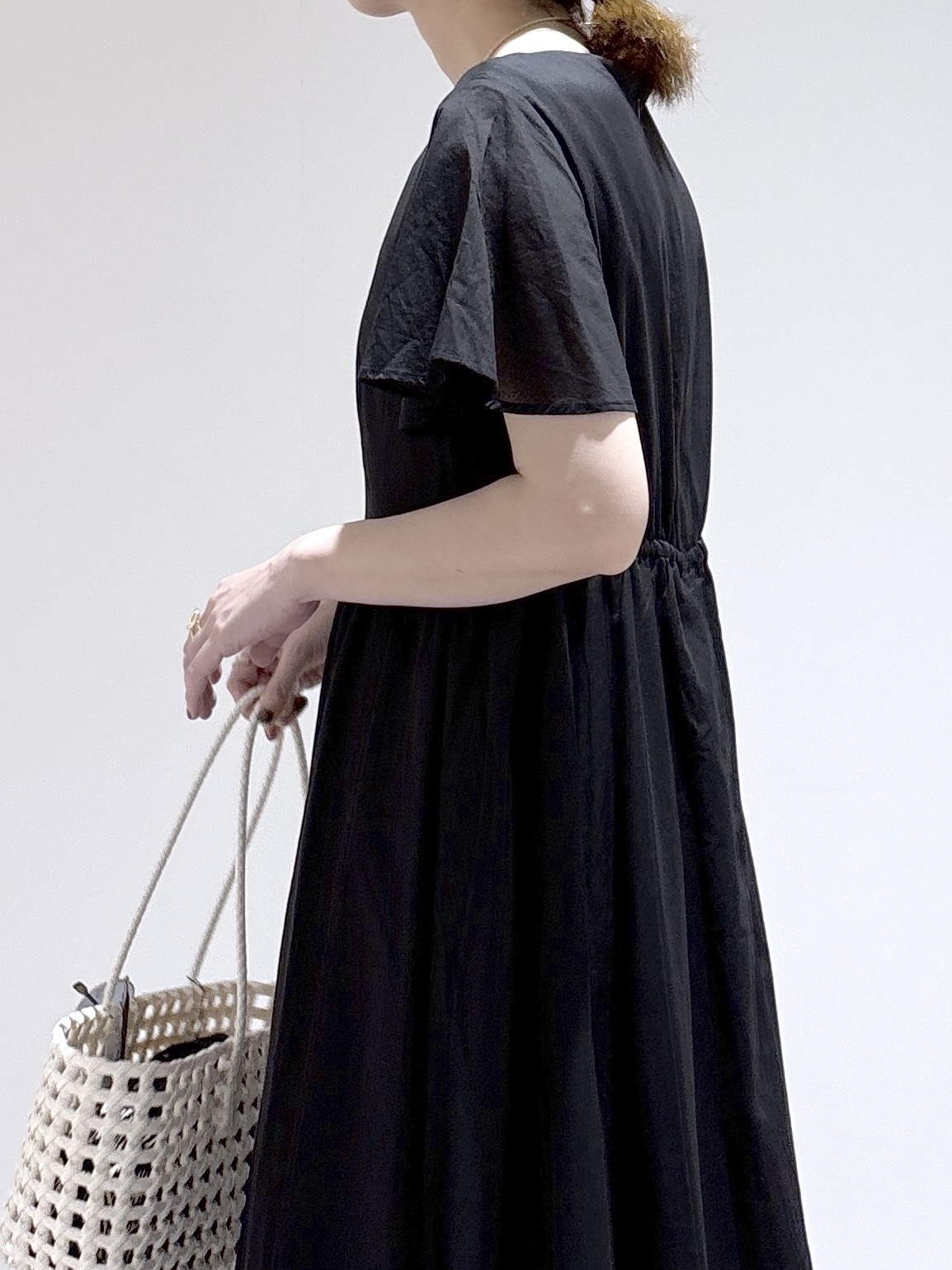 はなさんの「OPAQUE.CLIP｜フレアスリーブ フィット＆フレアサマードレス【洗濯機OK】」を使ったコーディネート