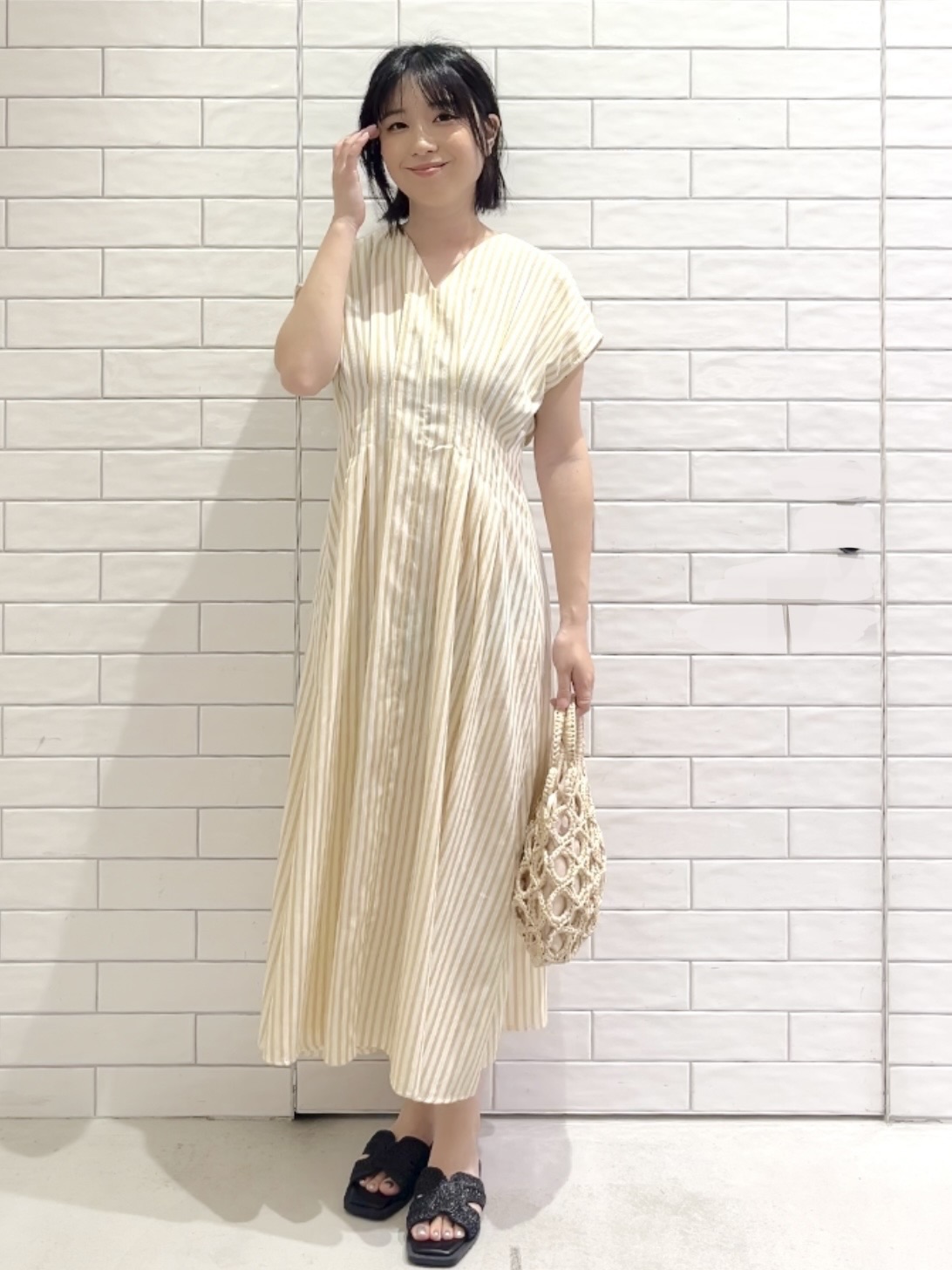 しおりさんの「OPAQUE.CLIP｜【UV／接触冷感】Vネックリラクシーニットカーディガン《洗濯機OK／抗ピル》」を使ったコーディネート