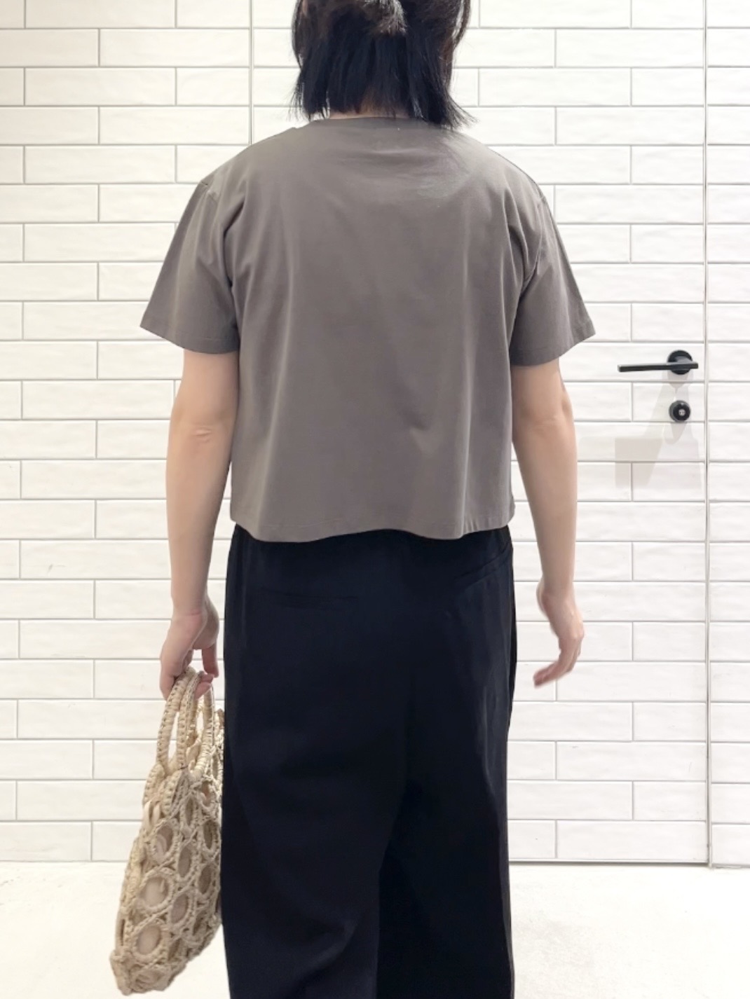 しおりさんの「OPAQUE.CLIP｜【LIFE PICTURE COLLECTION】アソートフォトTシャツ」を使ったコーディネート