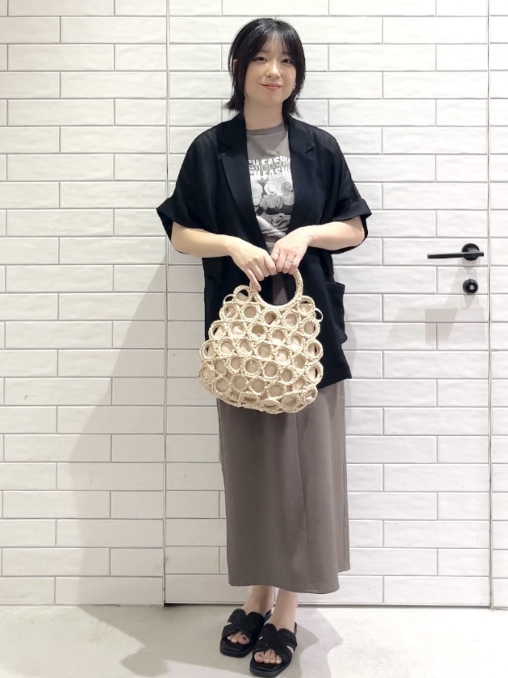 しおりさんの「OPAQUE.CLIP｜メッシュテーラードジャケット【洗濯機OK】」を使ったコーディネート