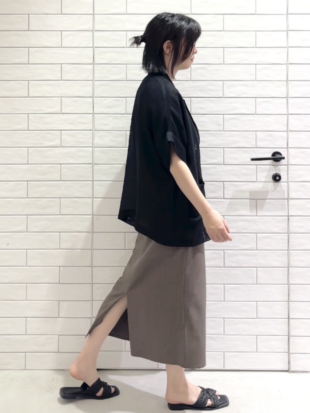 しおりさんの「OPAQUE.CLIP｜メッシュテーラードジャケット【洗濯機OK】」を使ったコーディネート