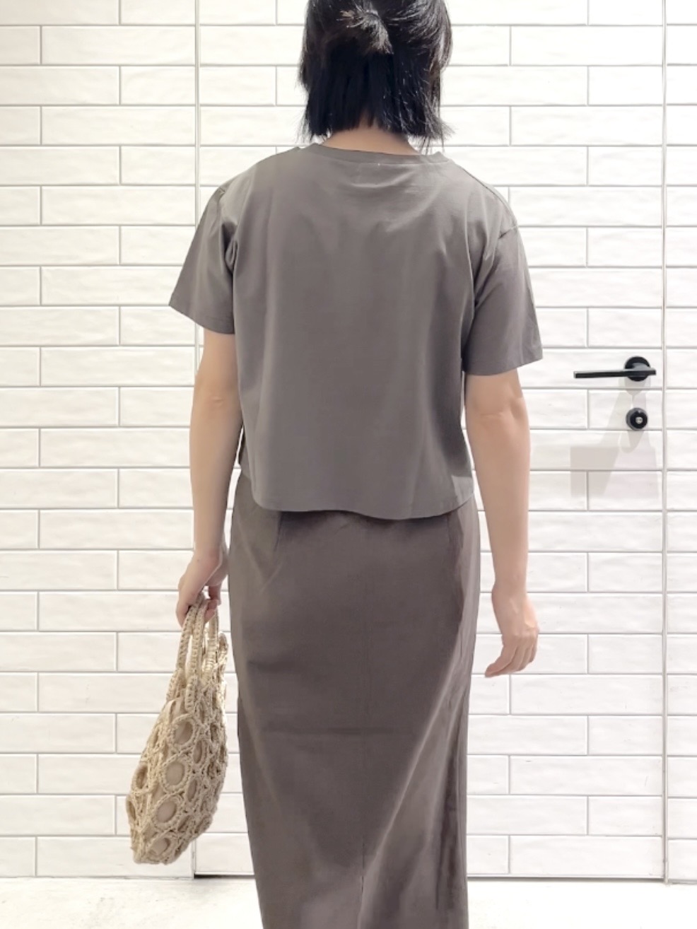 しおりさんの「OPAQUE.CLIP｜【LIFE PICTURE COLLECTION】アソートフォトTシャツ」を使ったコーディネート