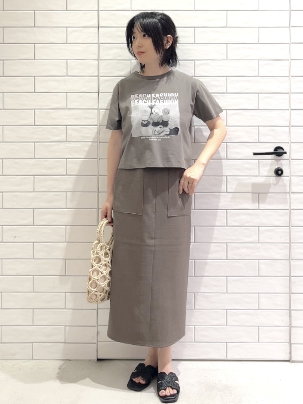 しおりさんの「OPAQUE.CLIP｜【LIFE PICTURE COLLECTION】アソートフォトTシャツ」を使ったコーディネート
