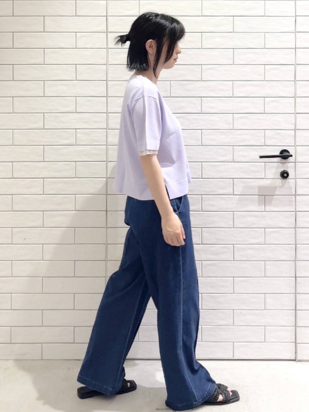 しおりさんの「OPAQUE.CLIP｜【UV／接触冷感／抗ピル】シアー＆レイヤード風さらりニット《洗濯機OK》」を使ったコーディネート