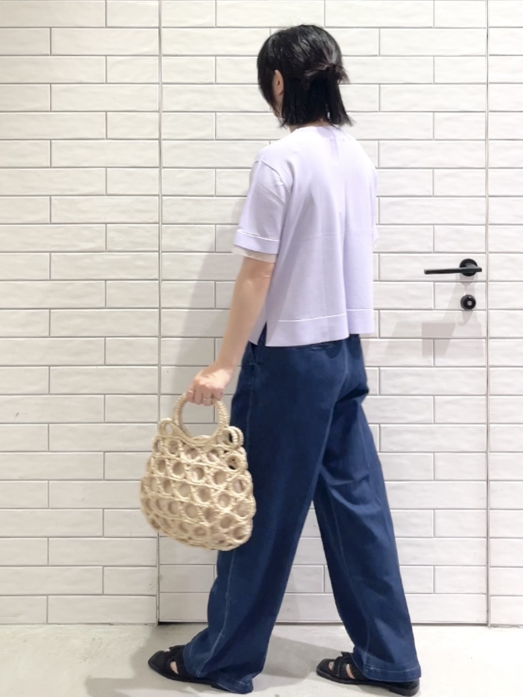 しおりさんの「OPAQUE.CLIP｜【UV／接触冷感／抗ピル】シアー＆レイヤード風さらりニット《洗濯機OK》」を使ったコーディネート