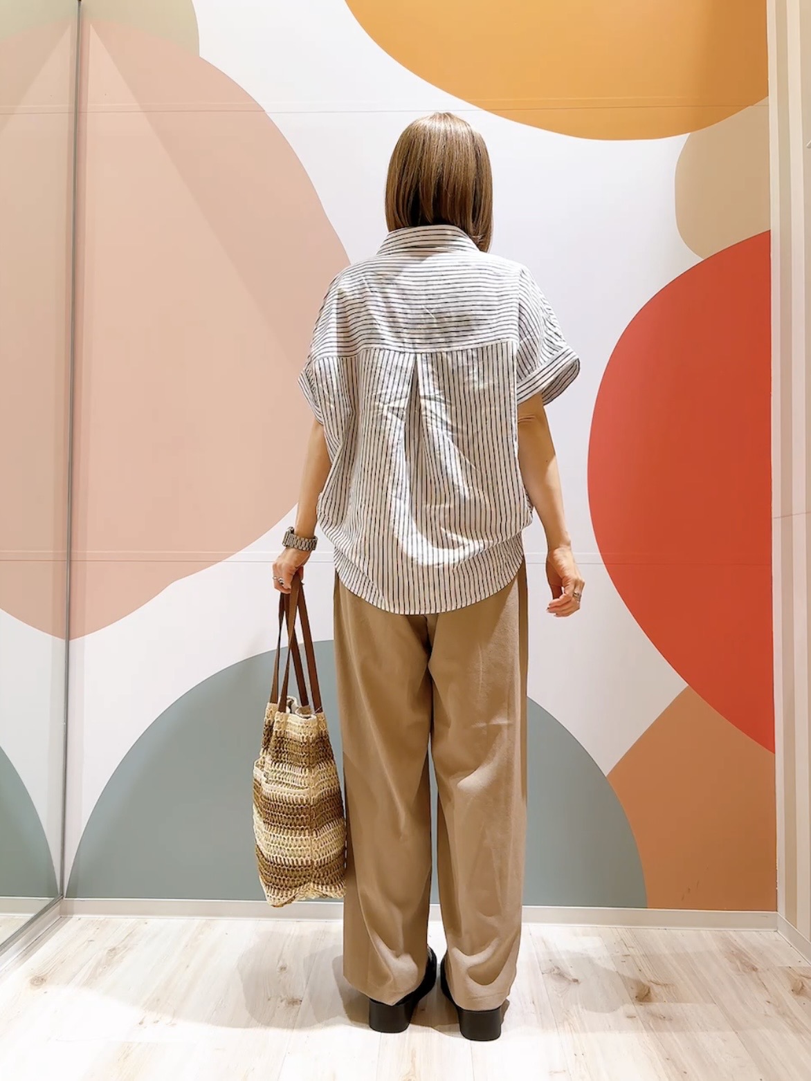 長男さんの「SHOO･LA･RUE｜【洗濯機可/S-LL】カップ付き Wストラップ テレコキャミソール」を使ったコーディネート