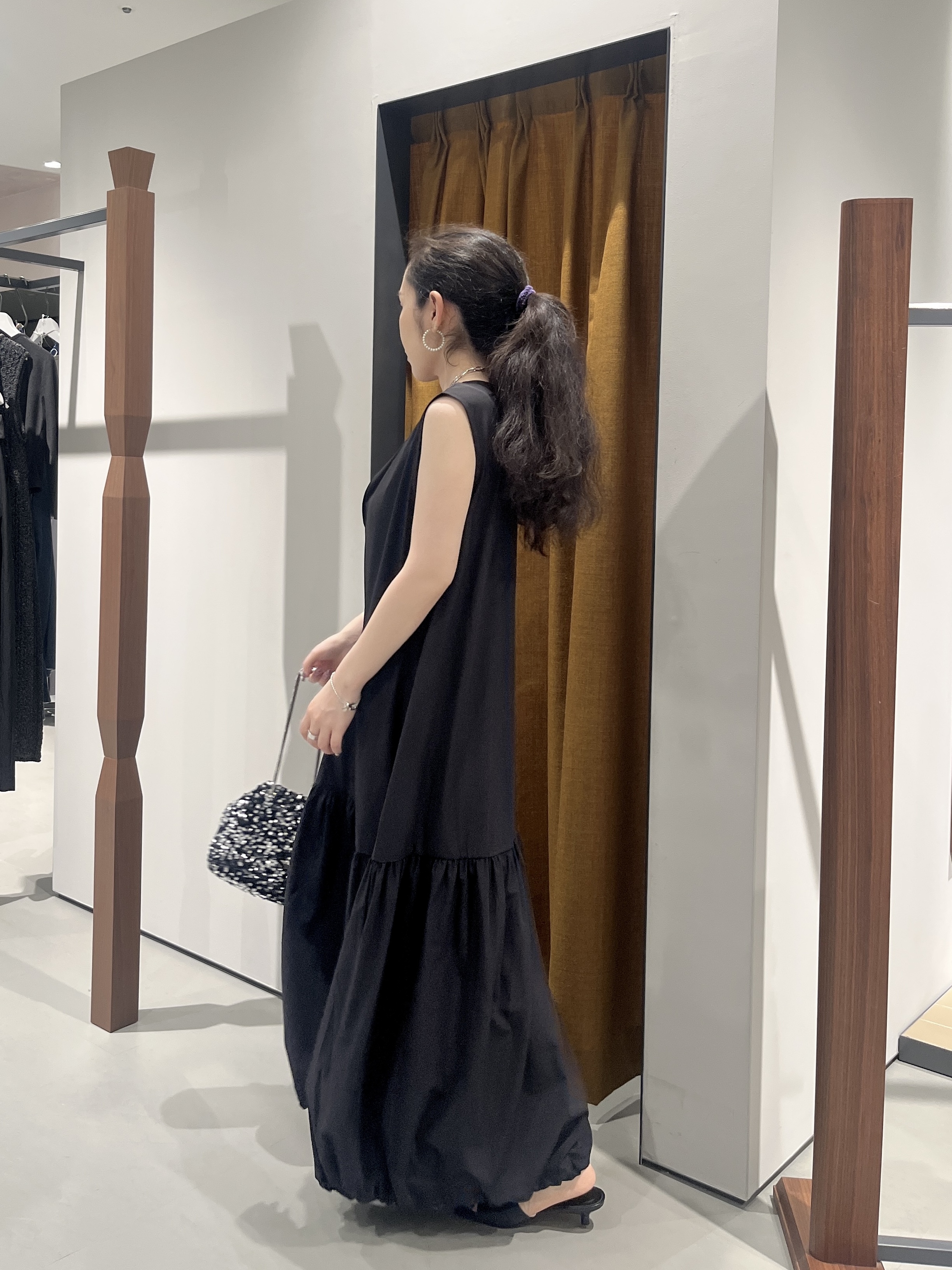 Uminoさんの「INDIVI｜2WAYスキッパーワンピース【再入荷／接触冷感】」を使ったコーディネート