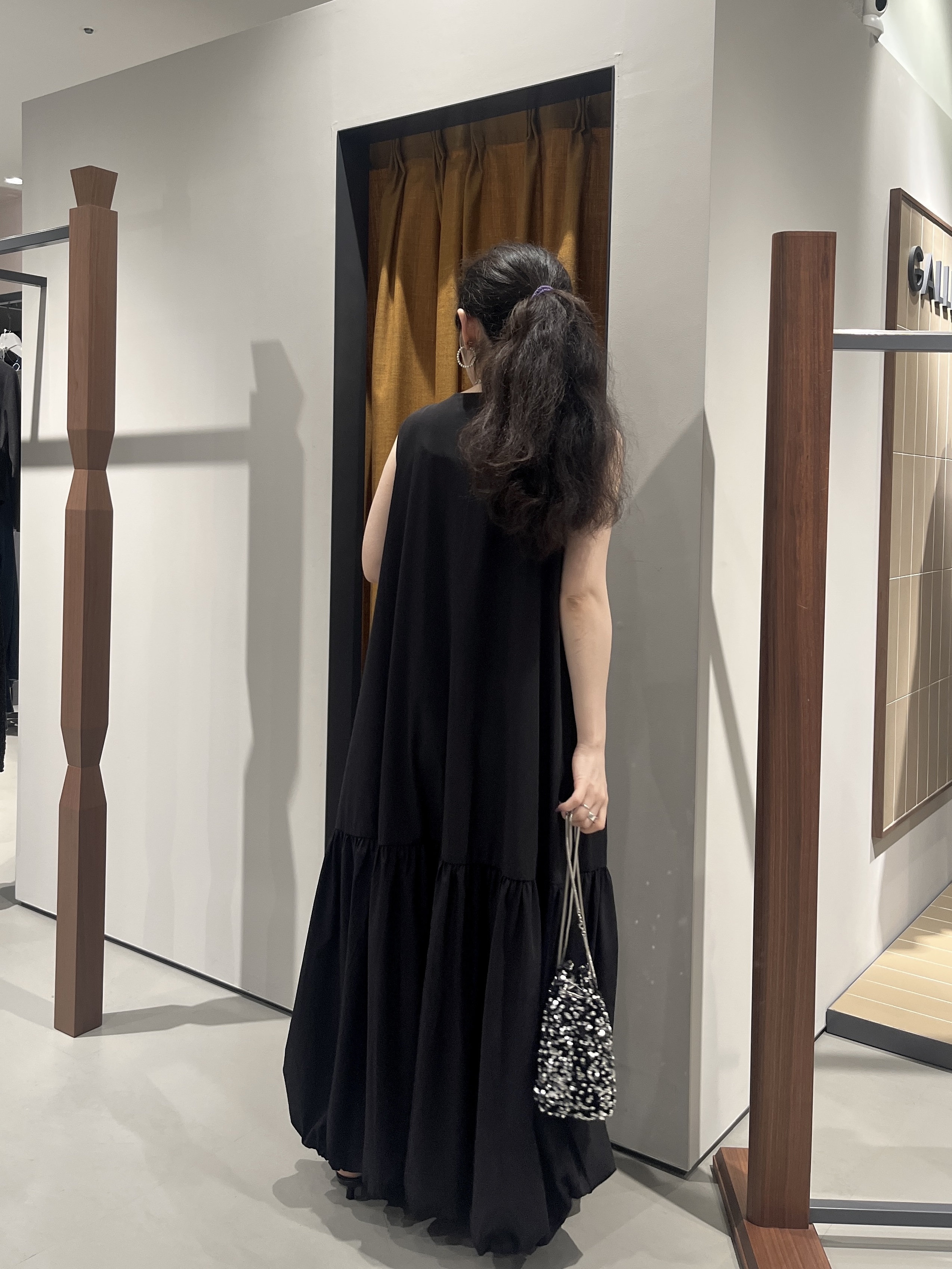 Uminoさんの「INDIVI｜2WAYスキッパーワンピース【再入荷／接触冷感】」を使ったコーディネート