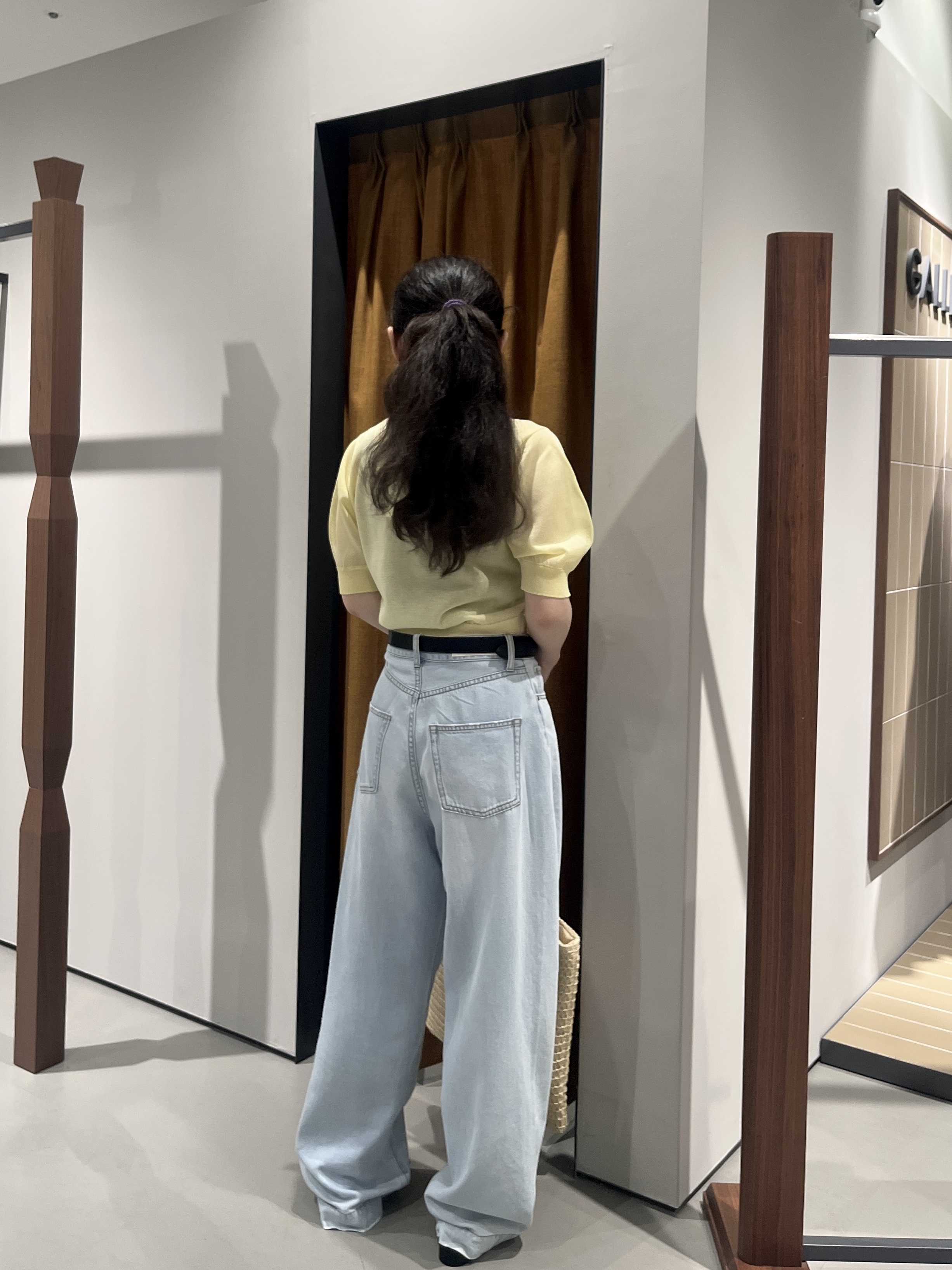 Uminoさんの「INDIVI｜フォルムスリーブポロニット」を使ったコーディネート