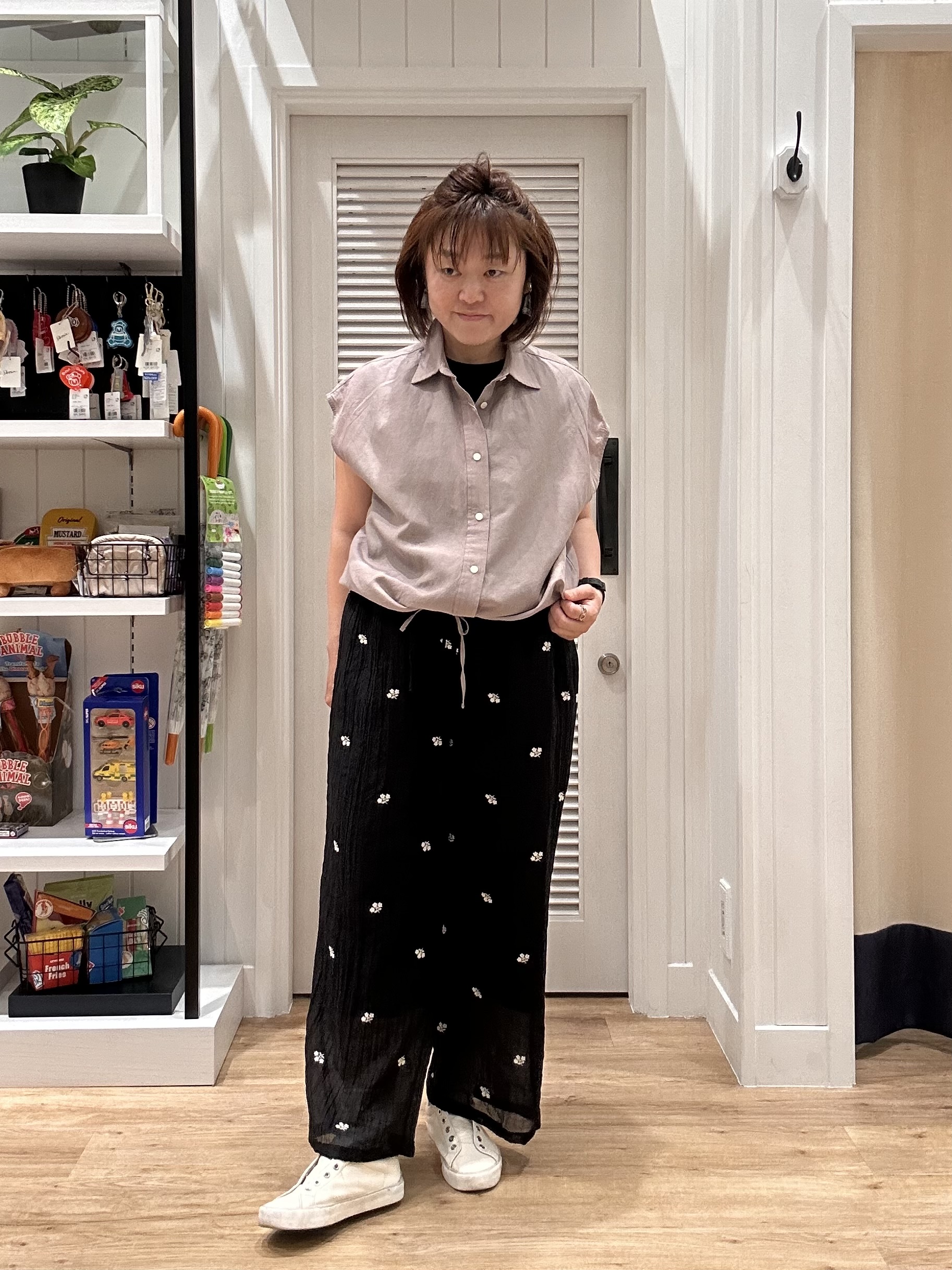 Aiさんの「Dessin｜リネンブレンド フレンチスリーブドロストシャツ」を使ったコーディネート