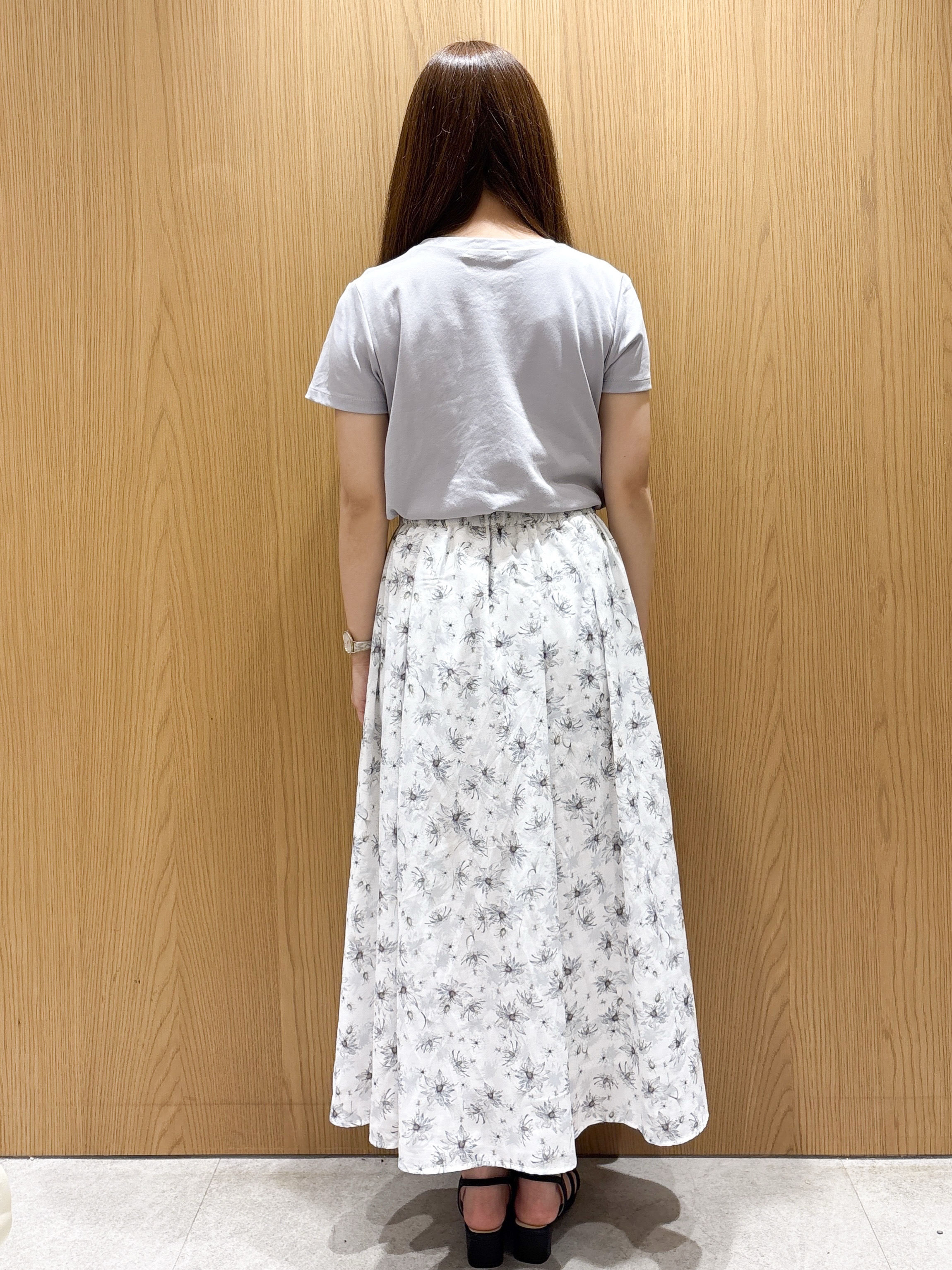 ゆいさんの「index｜【UVケア／接触冷感】フロントロゴ刺繍Tシャツ《洗濯機OK／S-3L／7col》」を使ったコーディネート