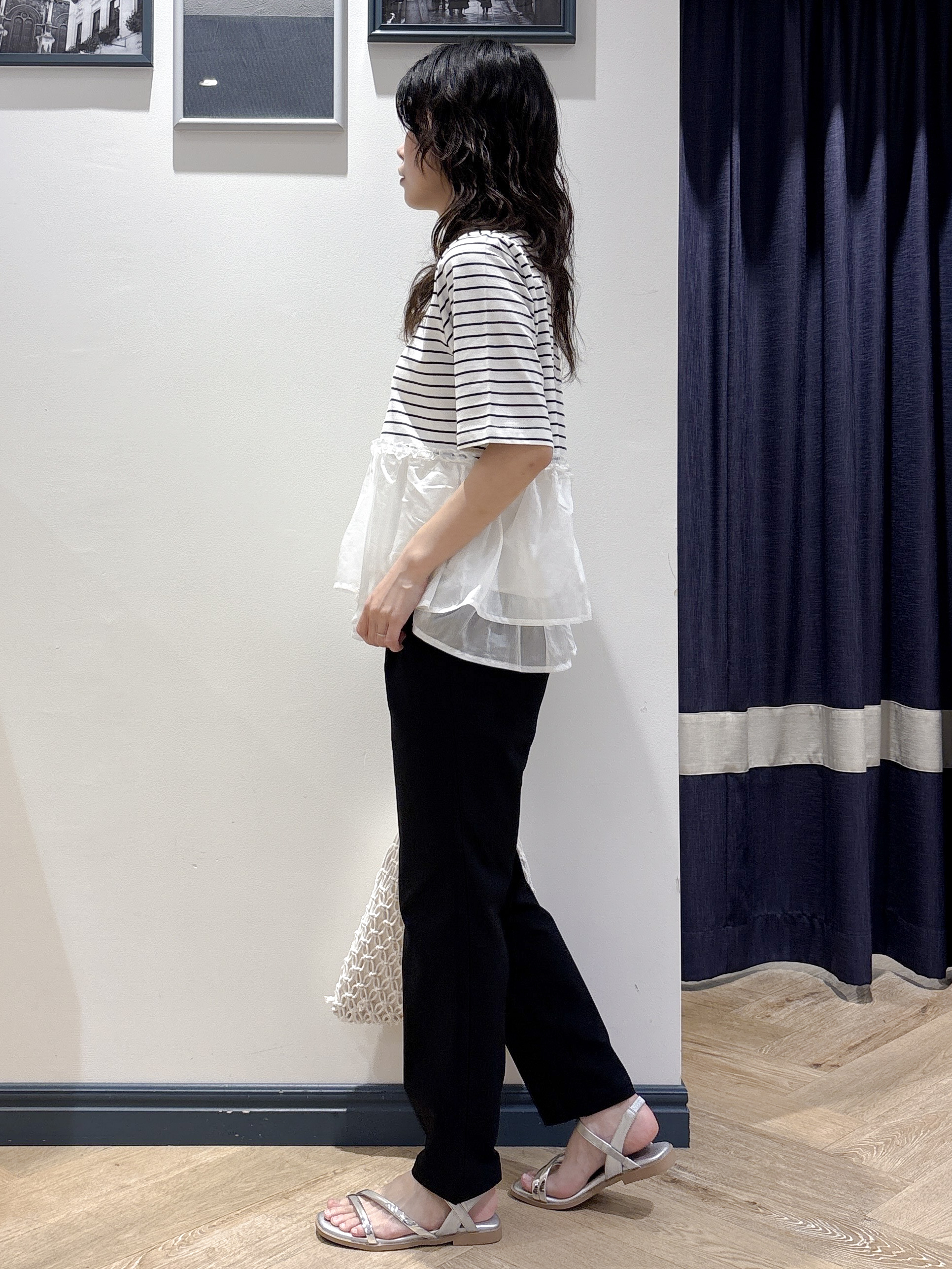 ayakaさんの「grove｜【体型カバー】INせず決まる、ウエストシアーフリルTシャツ」を使ったコーディネート