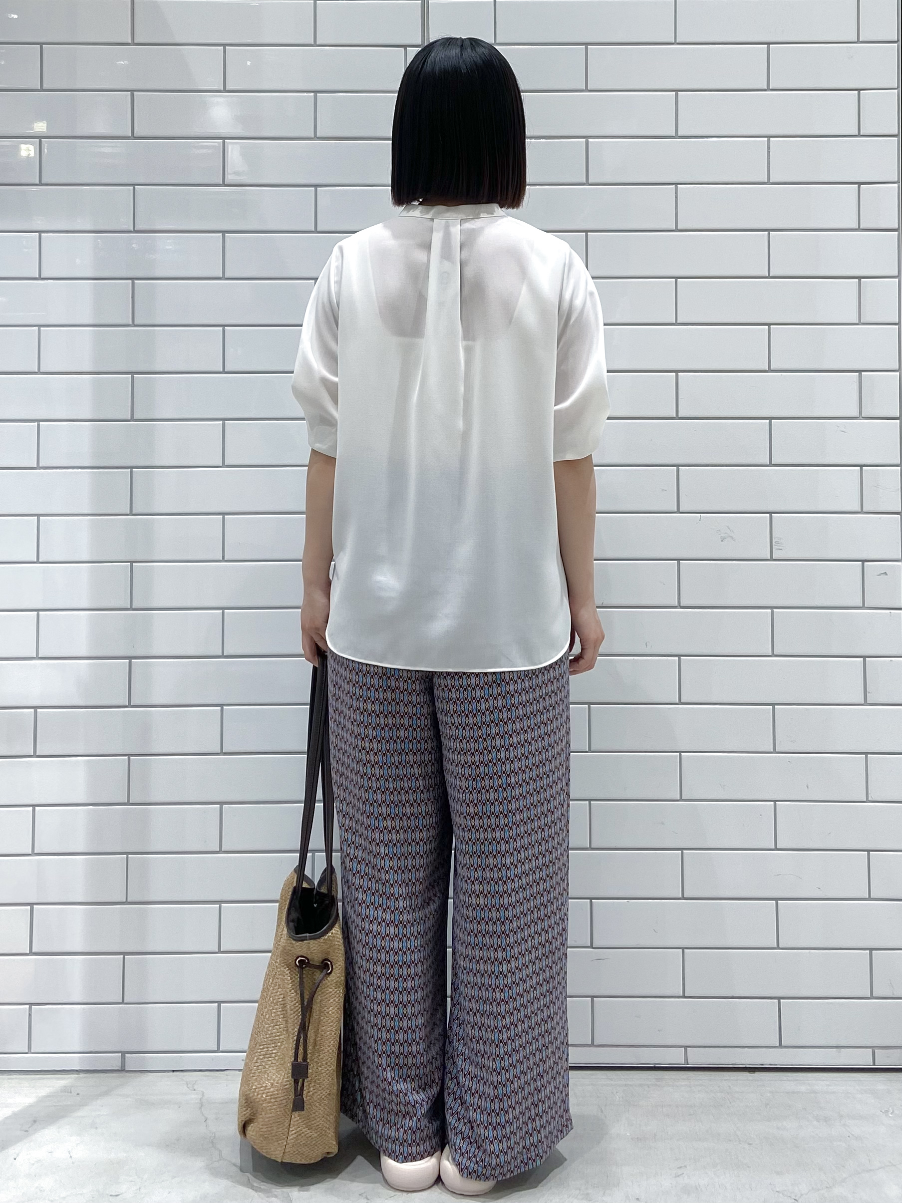 kimiさんの「OPAQUE.CLIP｜《7色展開／SS-LLサイズ》ストレッチスキッパーブラウス／セットアップ対応【洗濯機洗い可／防シワ】」を使ったコーディネート