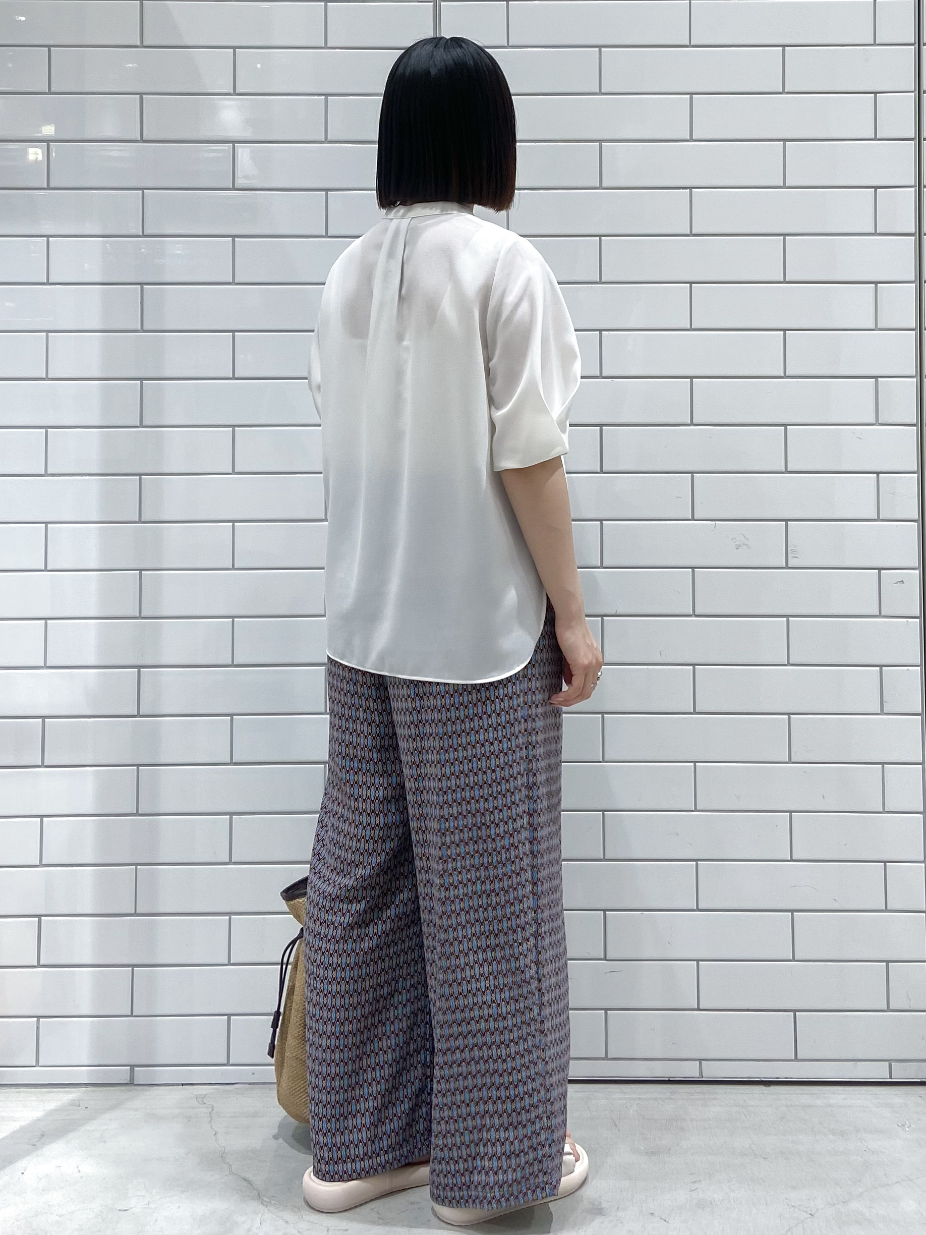 kimiさんの「OPAQUE.CLIP｜《7色展開／SS-LLサイズ》ストレッチスキッパーブラウス／セットアップ対応【洗濯機洗い可／防シワ】」を使ったコーディネート