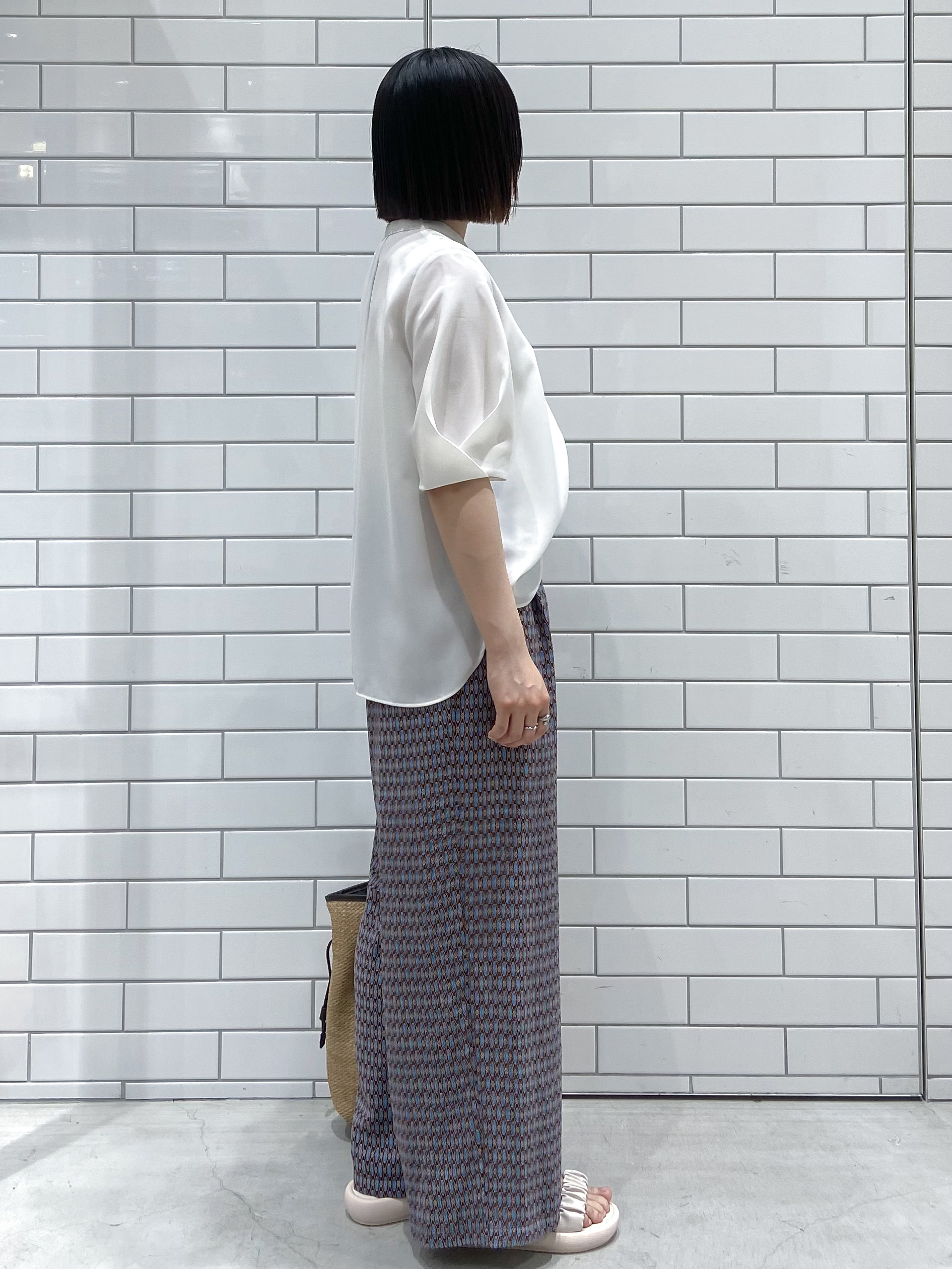 kimiさんの「OPAQUE.CLIP｜《7色展開／SS-LLサイズ》ストレッチスキッパーブラウス／セットアップ対応【洗濯機洗い可／防シワ】」を使ったコーディネート