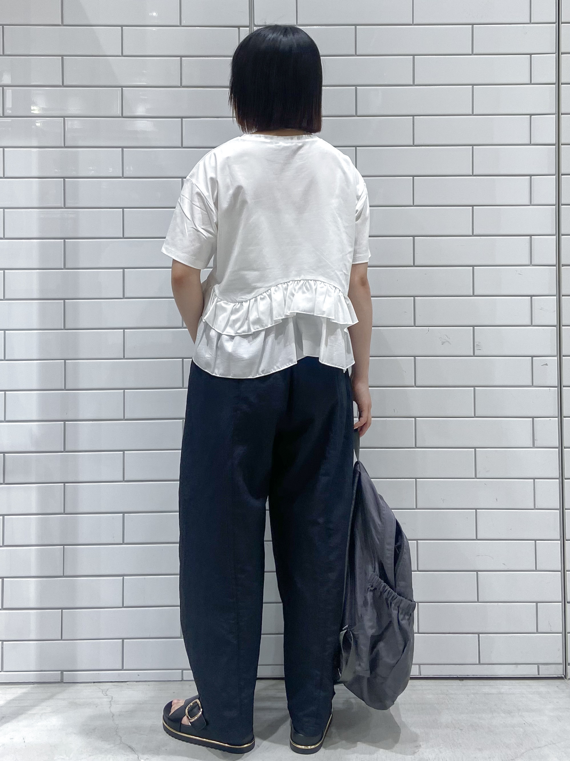 kimiさんの「OPAQUE.CLIP｜裾フリルドッキングTシャツ【洗濯機OK】」を使ったコーディネート