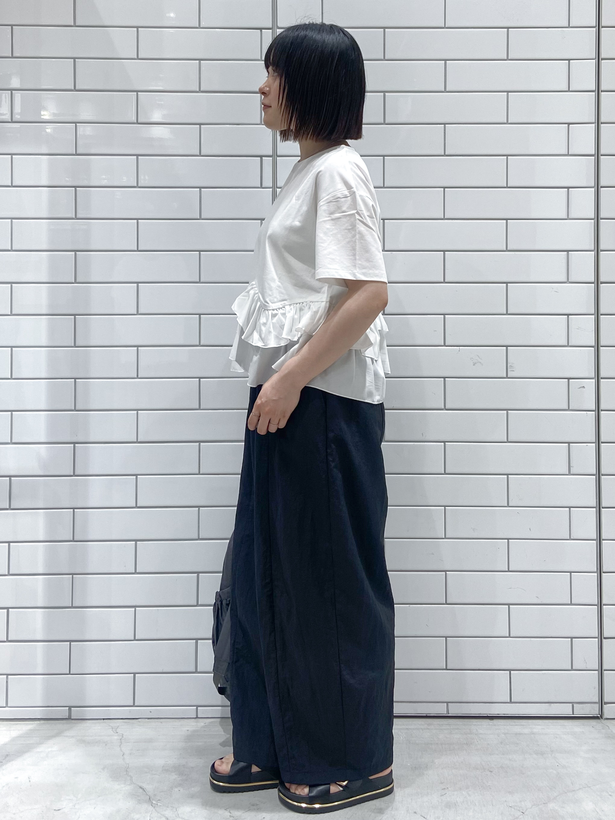 kimiさんの「OPAQUE.CLIP｜裾フリルドッキングTシャツ【洗濯機OK】」を使ったコーディネート