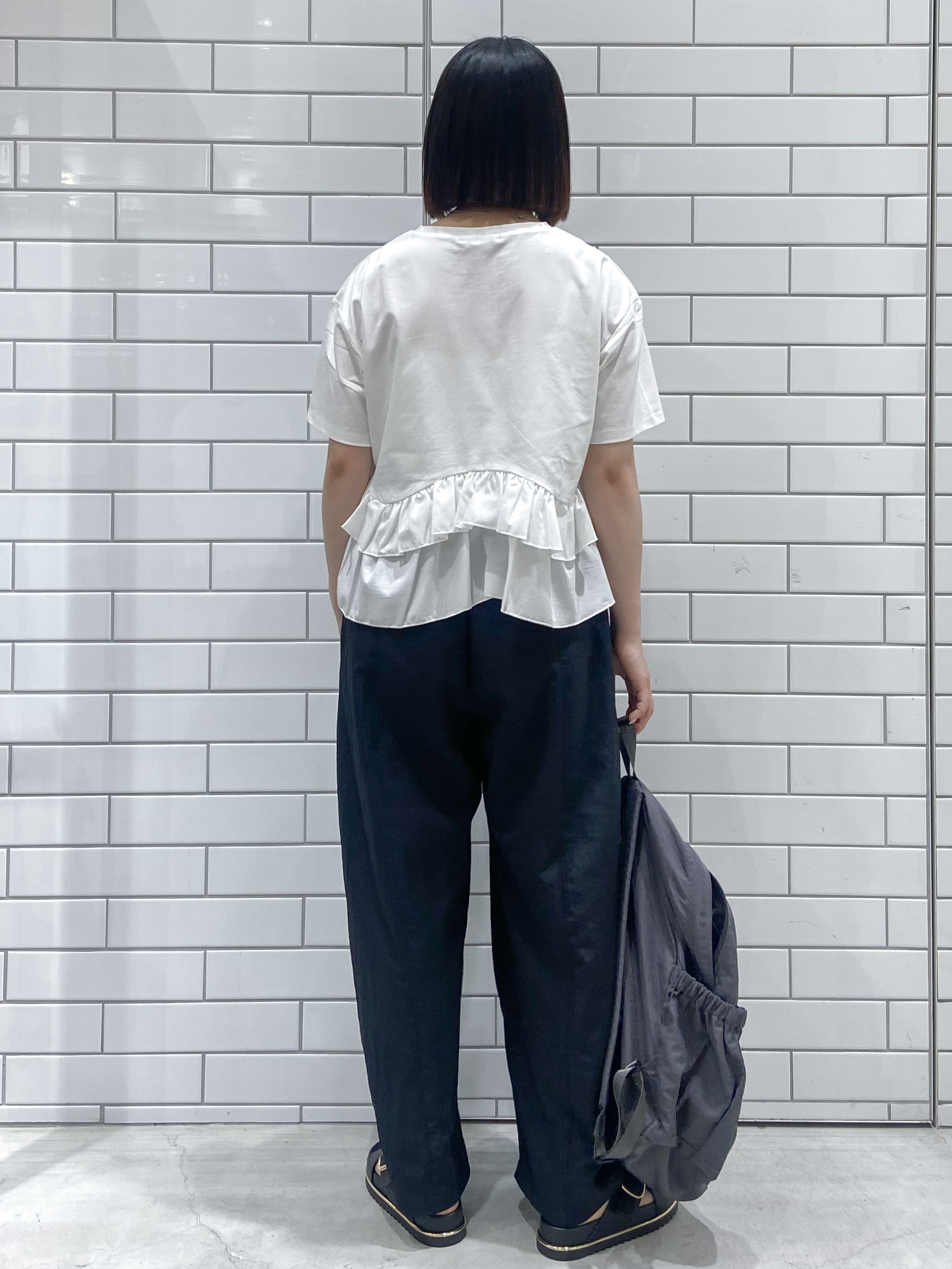 kimiさんの「OPAQUE.CLIP｜裾フリルドッキングTシャツ【洗濯機OK】」を使ったコーディネート