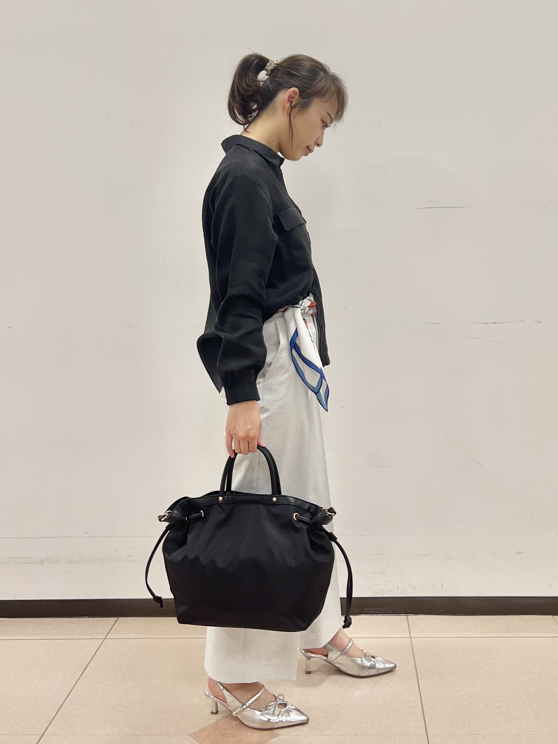 りおさんの「UNTITLED｜【接触冷感】ドライタッチシャツ」を使ったコーディネート