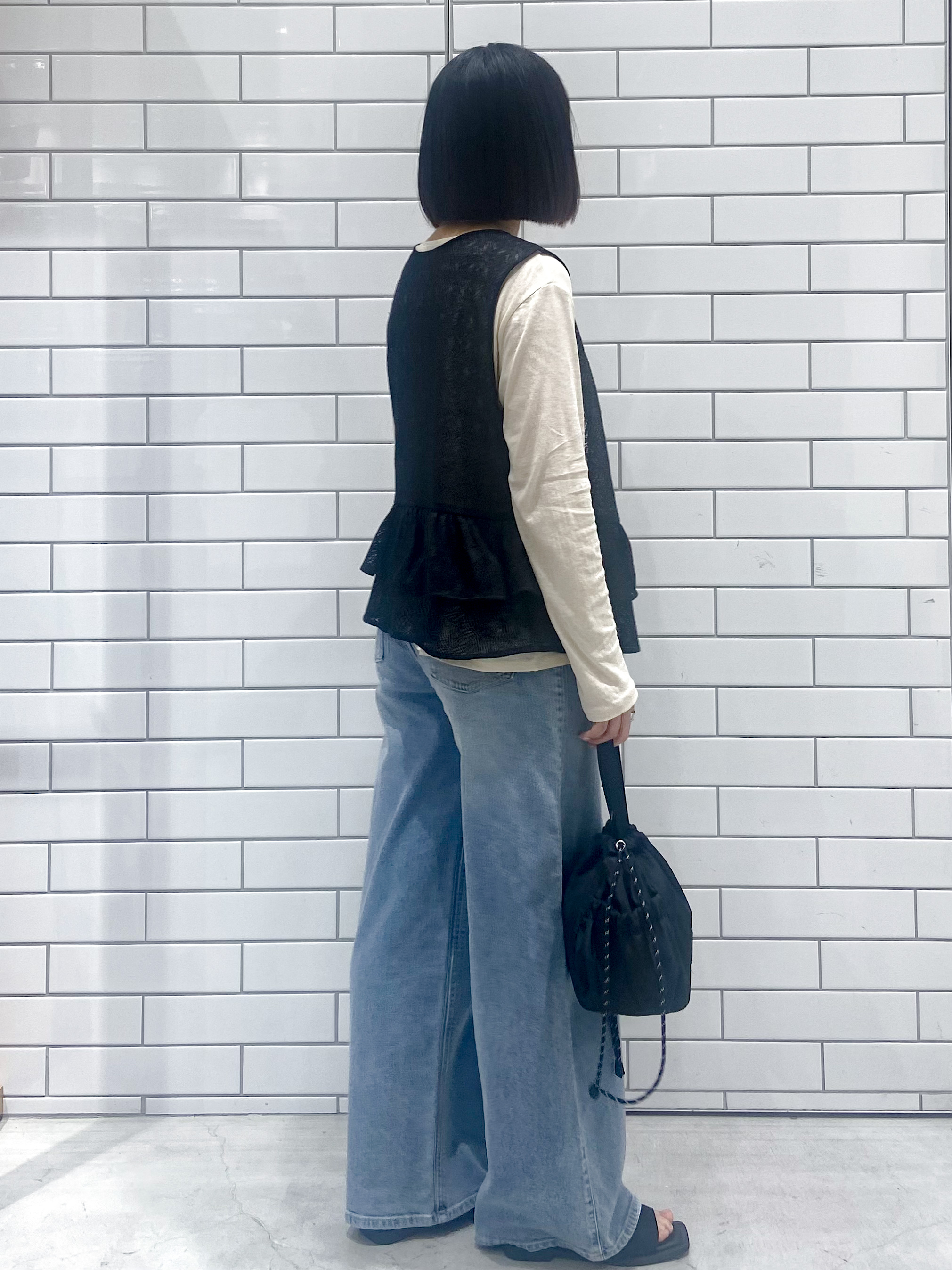 kimiさんの「OPAQUE.CLIP｜レースペプラムジレ【洗濯機OK】」を使ったコーディネート