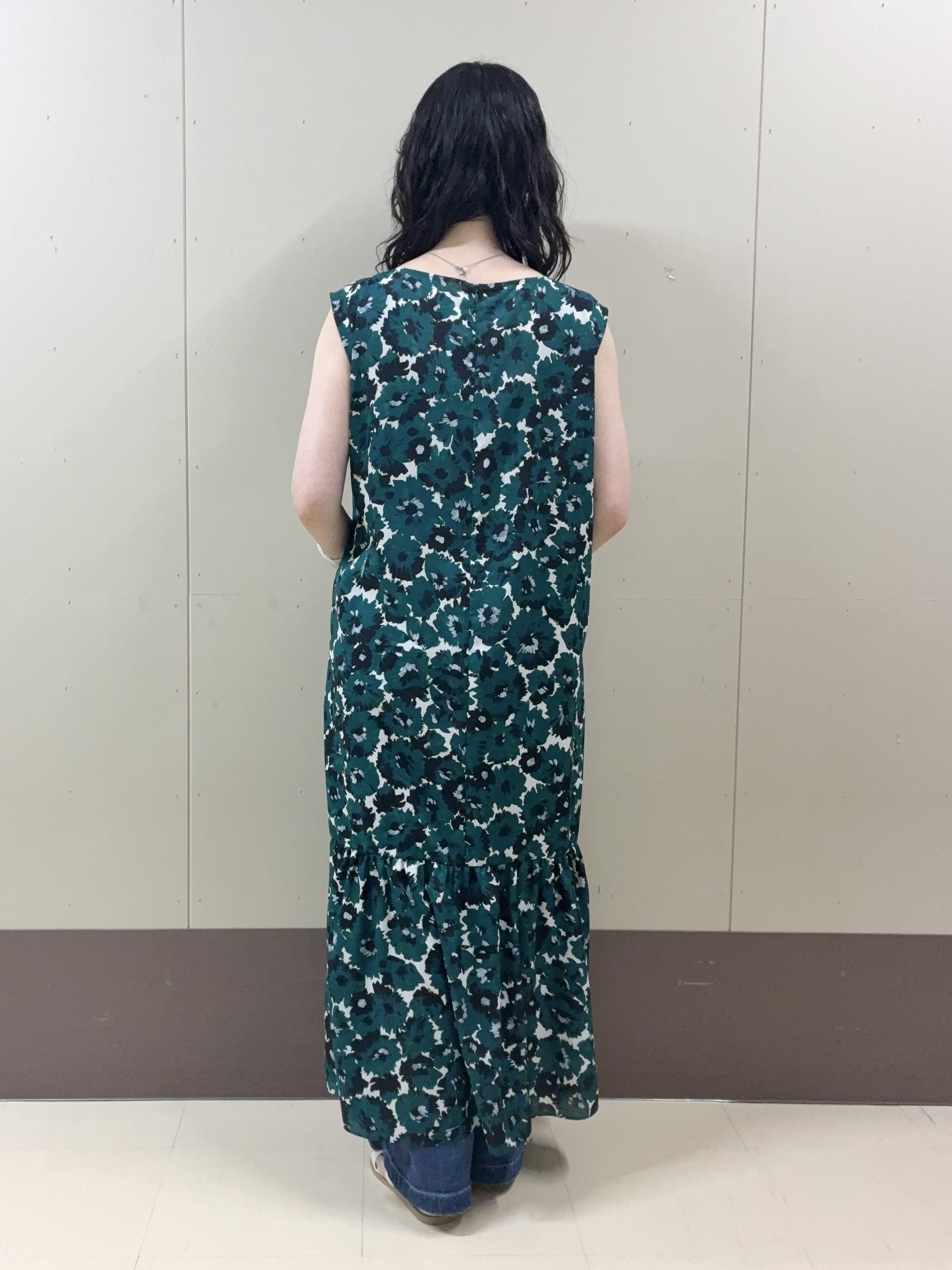 Noriさんの「UNTITLED｜【花柄/着映え】フラワープリントワンピース」を使ったコーディネート