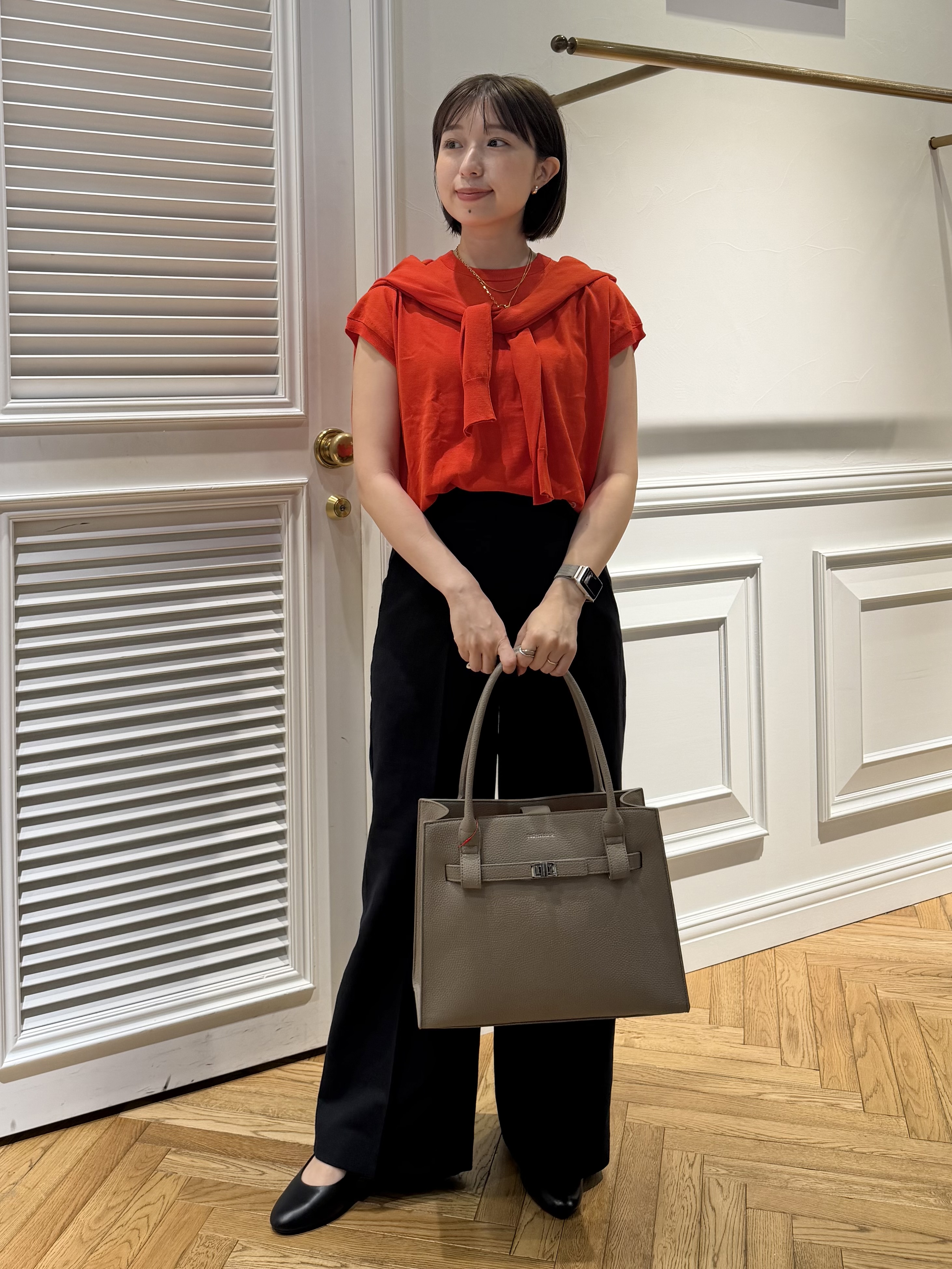 つじ まこさんの「DRESSTERIOR｜【ウォッシャブル】コットンシルクフレンチスリーブニット」を使ったコーディネート