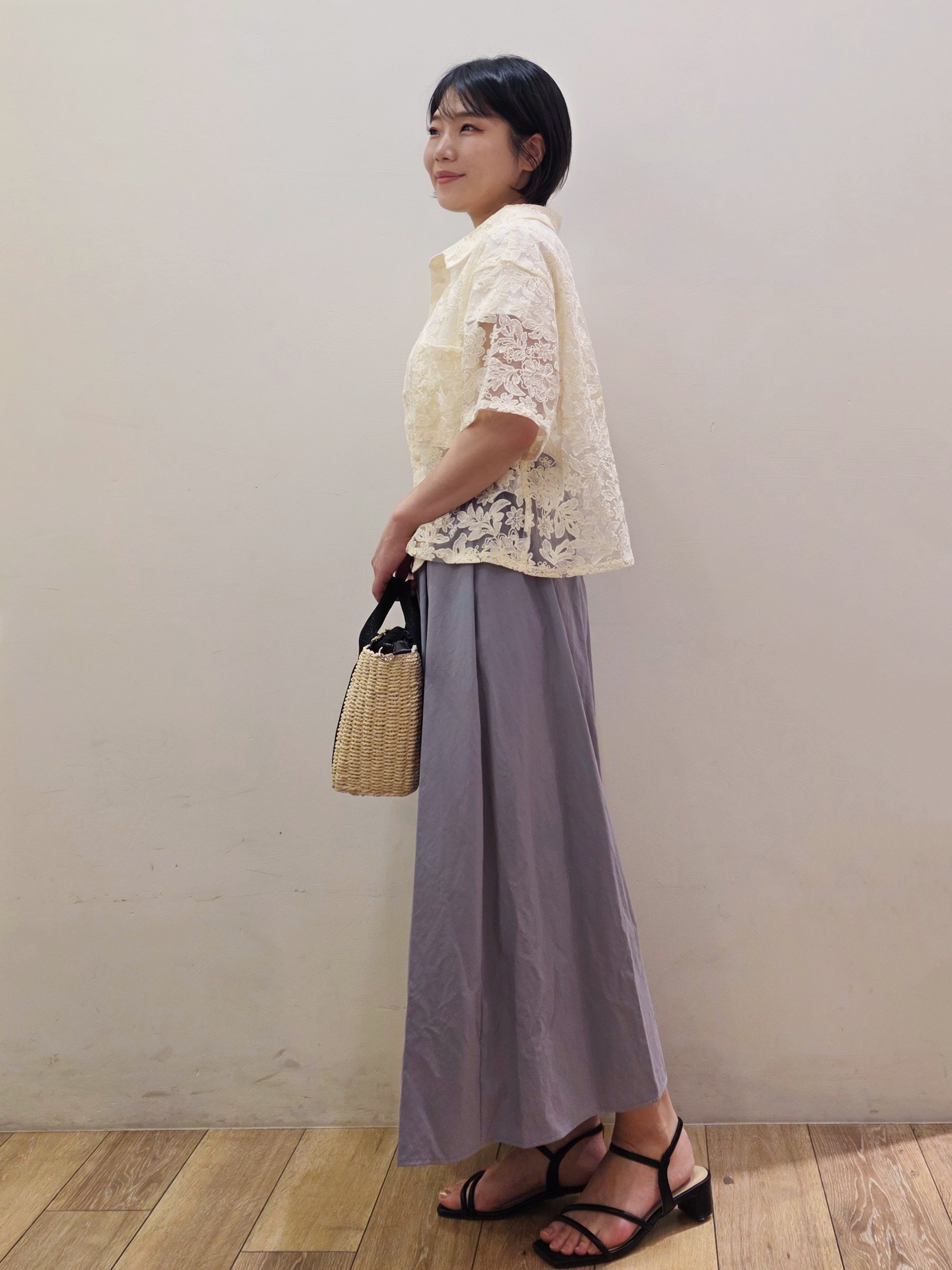 yuyuさんの「OPAQUE.CLIP｜フラワー刺繍シアーシャツ【洗濯機OK／イージーアイロン】」を使ったコーディネート