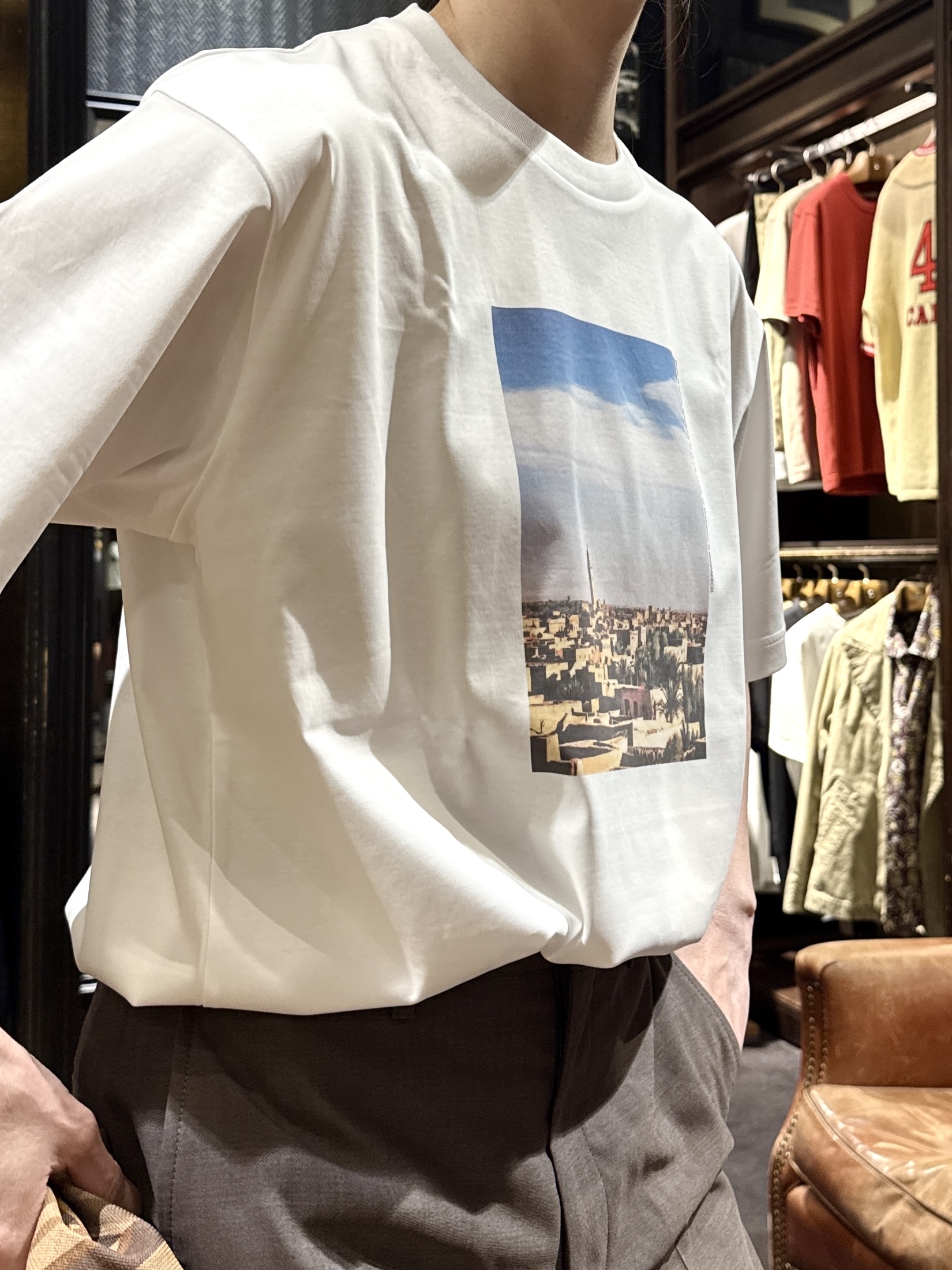 神野（jinno）さんの「TAKEO KIKUCHI｜【BOWLER HAT LABEL】トロピカルシャンブレー スラックス」を使ったコーディネート