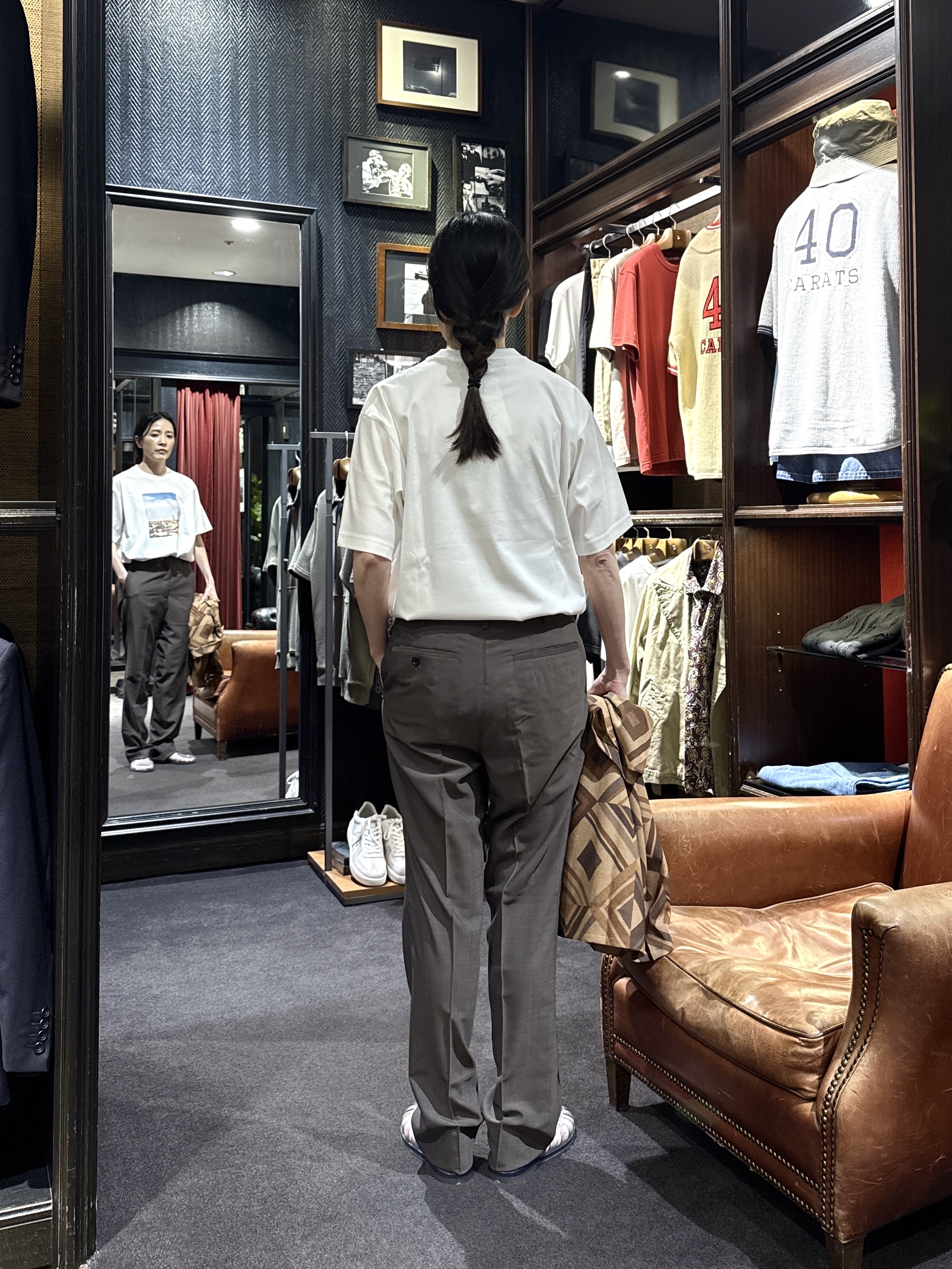 神野（jinno）さんの「TAKEO KIKUCHI｜【BOWLER HAT LABEL】トロピカルシャンブレー スラックス」を使ったコーディネート