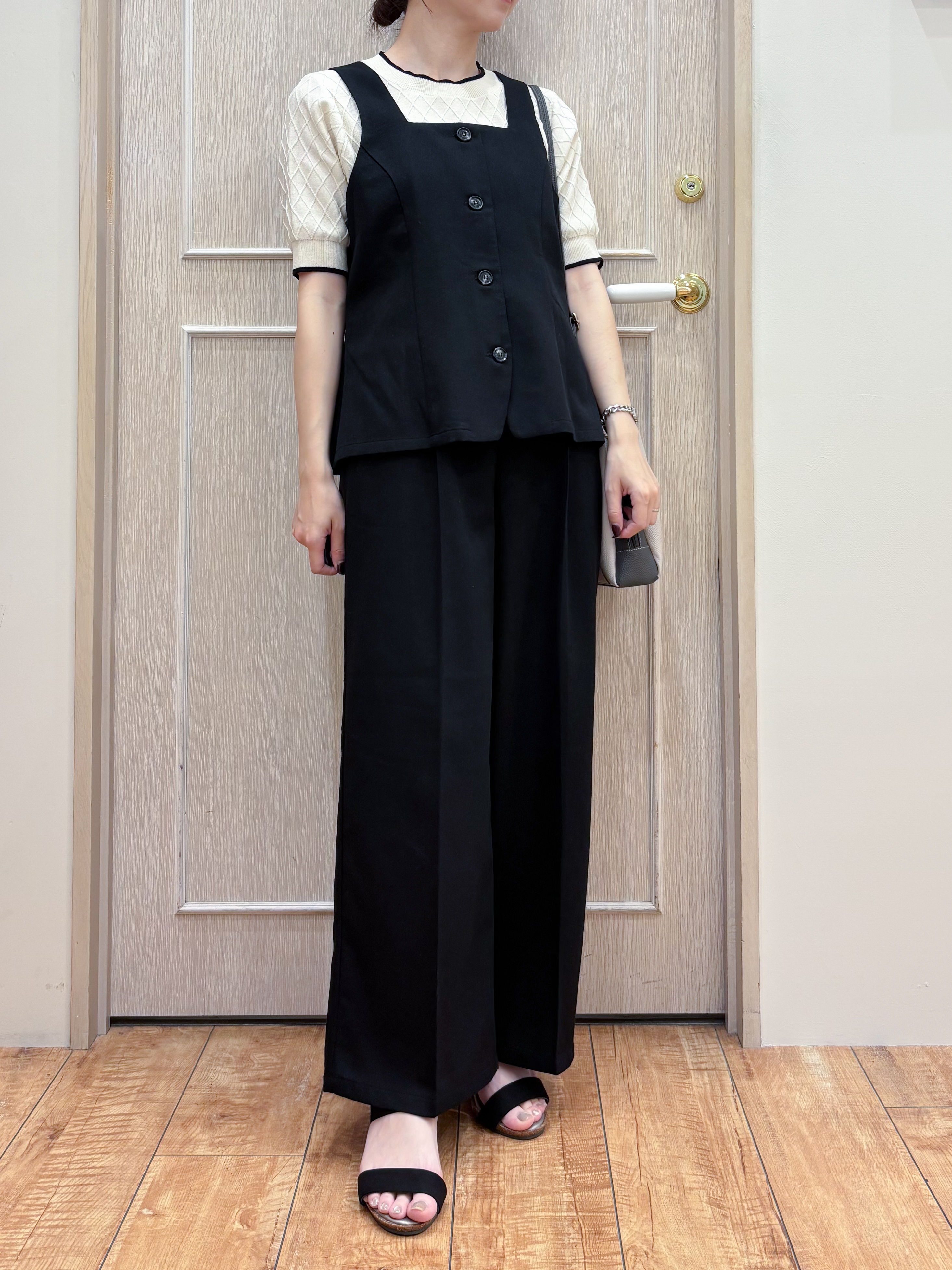 なみさんの「SHOO･LA･RUE｜【2点セット/S-LL】迷わず着られる 麻調ビスチェ＋ワイドパンツセット」を使ったコーディネート