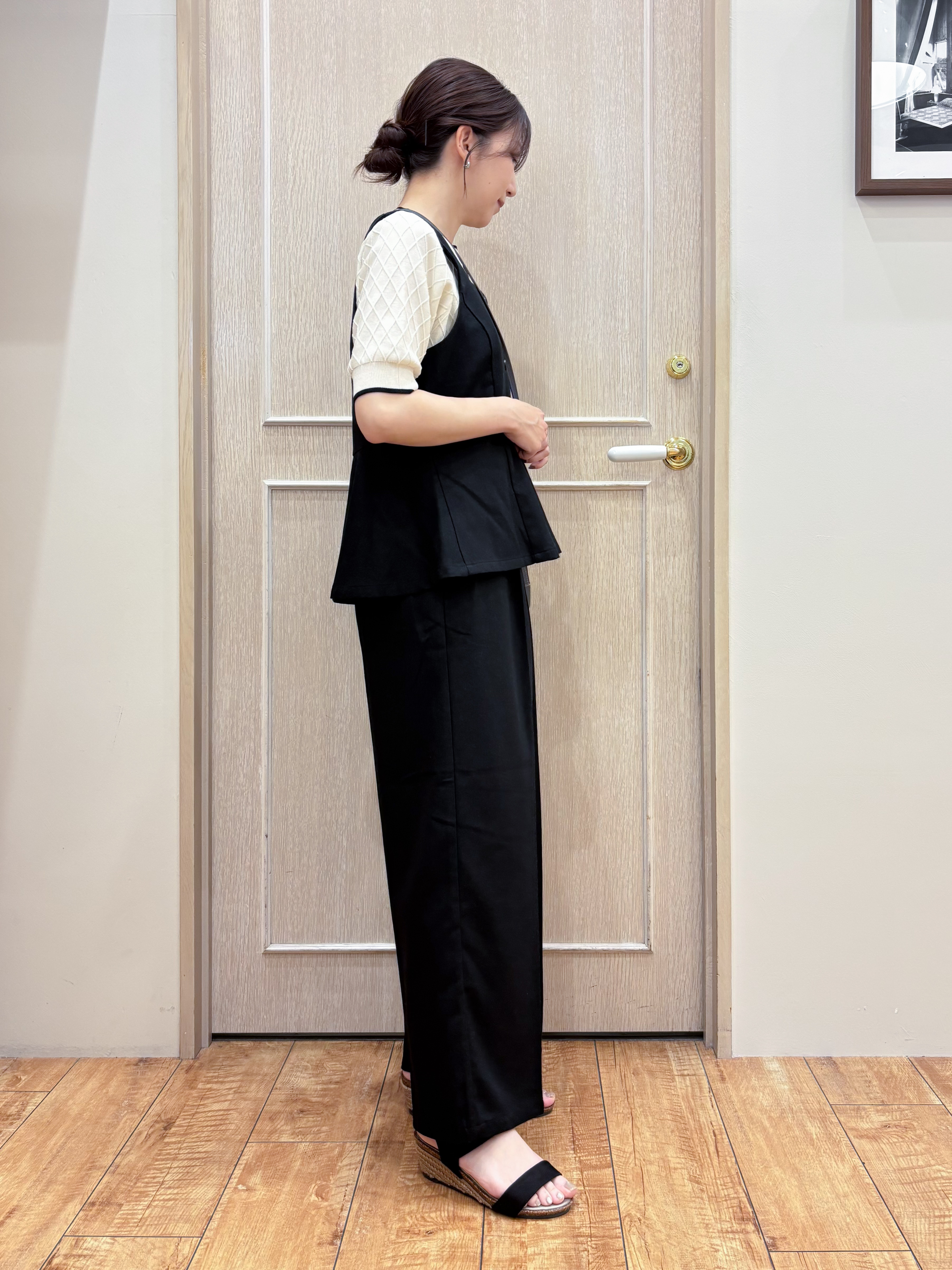 なみさんの「SHOO･LA･RUE｜【2点セット/S-LL】迷わず着られる 麻調ビスチェ＋ワイドパンツセット」を使ったコーディネート