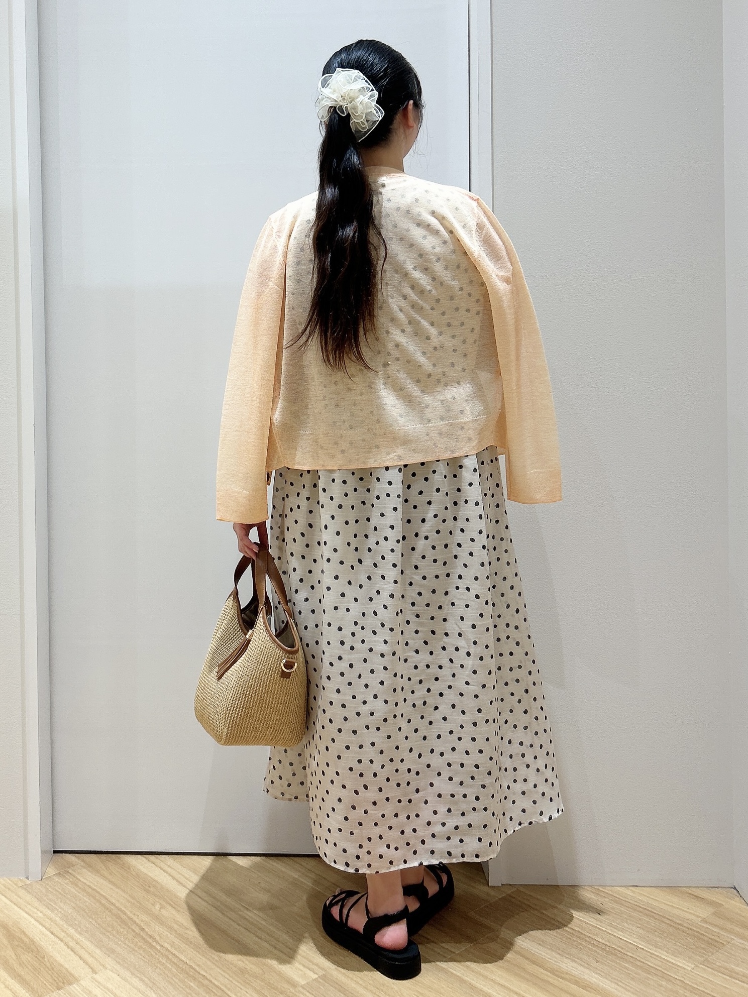 みいさんの「grove｜高評価！【洗える/名品】大人の透け感、シアーカーディガン」を使ったコーディネート