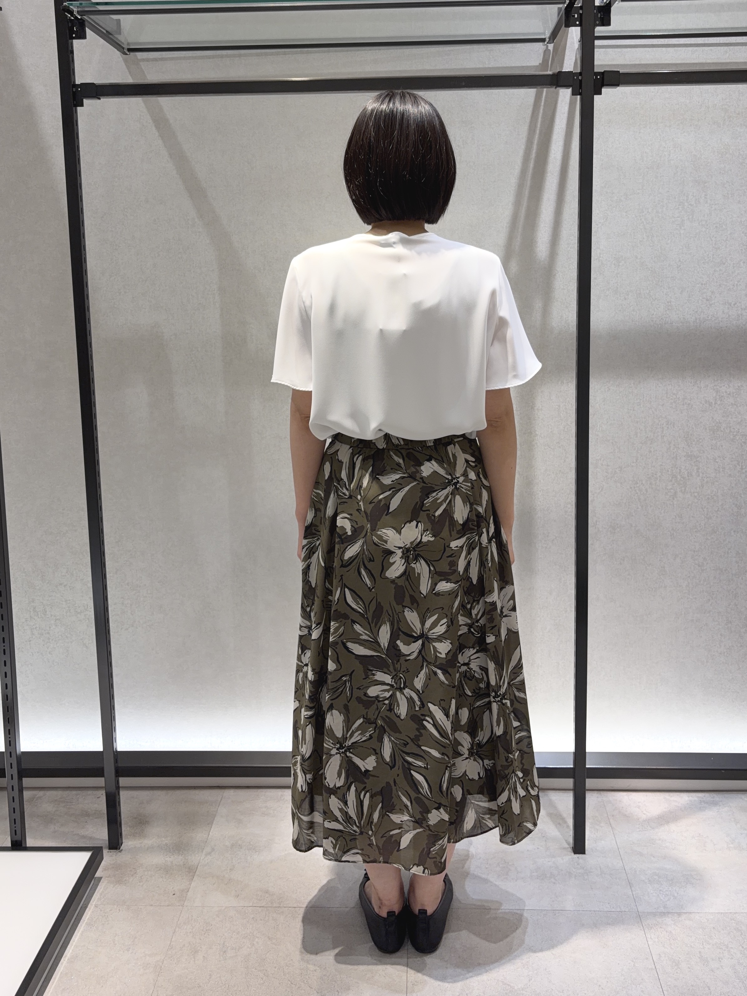 わたなべさんの「UNTITLED｜◆【ストレッチ性/洗える】短丈ニットカーディガン」を使ったコーディネート