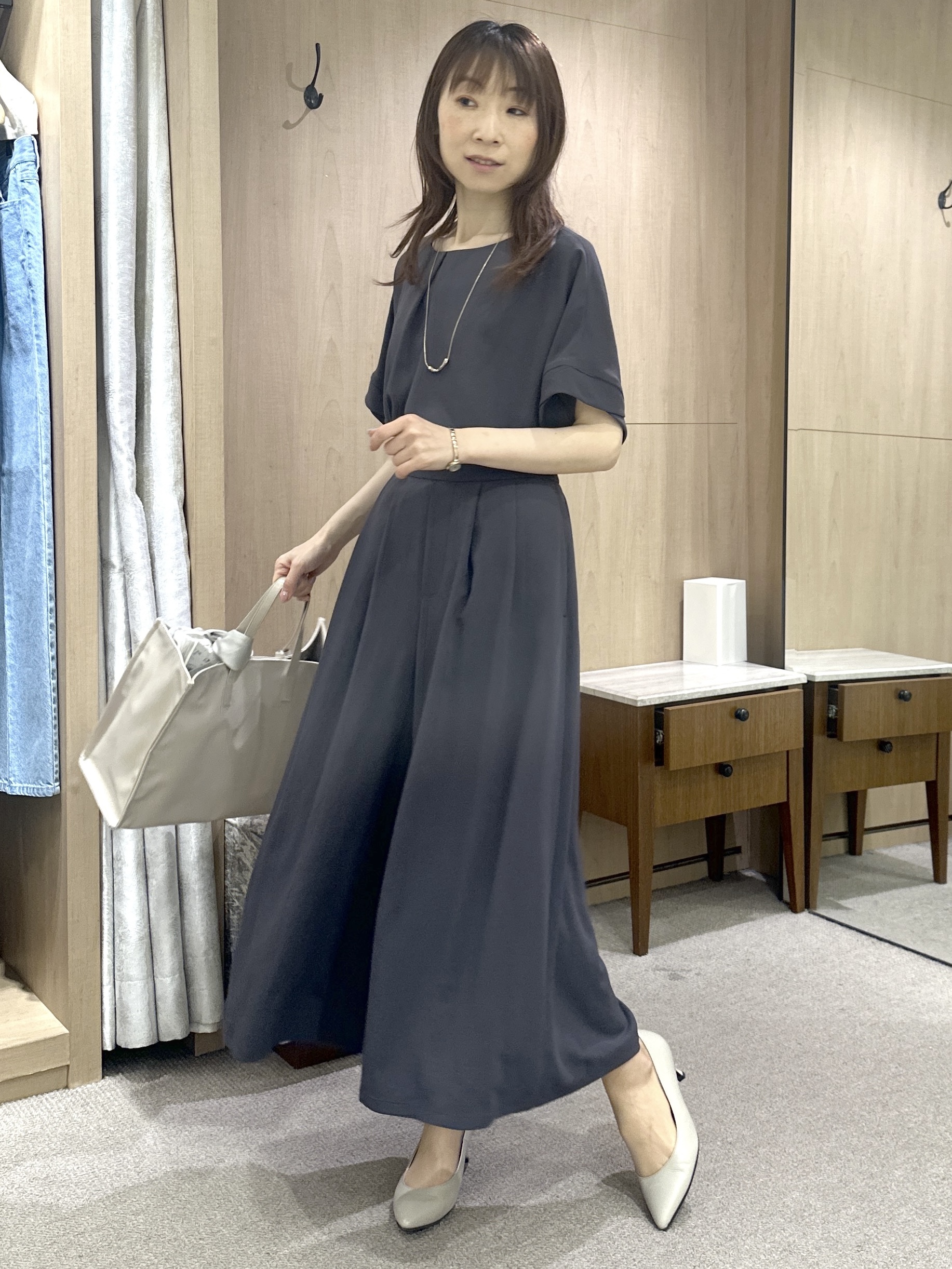 Miwaさんの「UNTITLED｜【セットアップ可/UVカット/前後2WAY】リラクシーフレンチスリーブブラウス」を使ったコーディネート