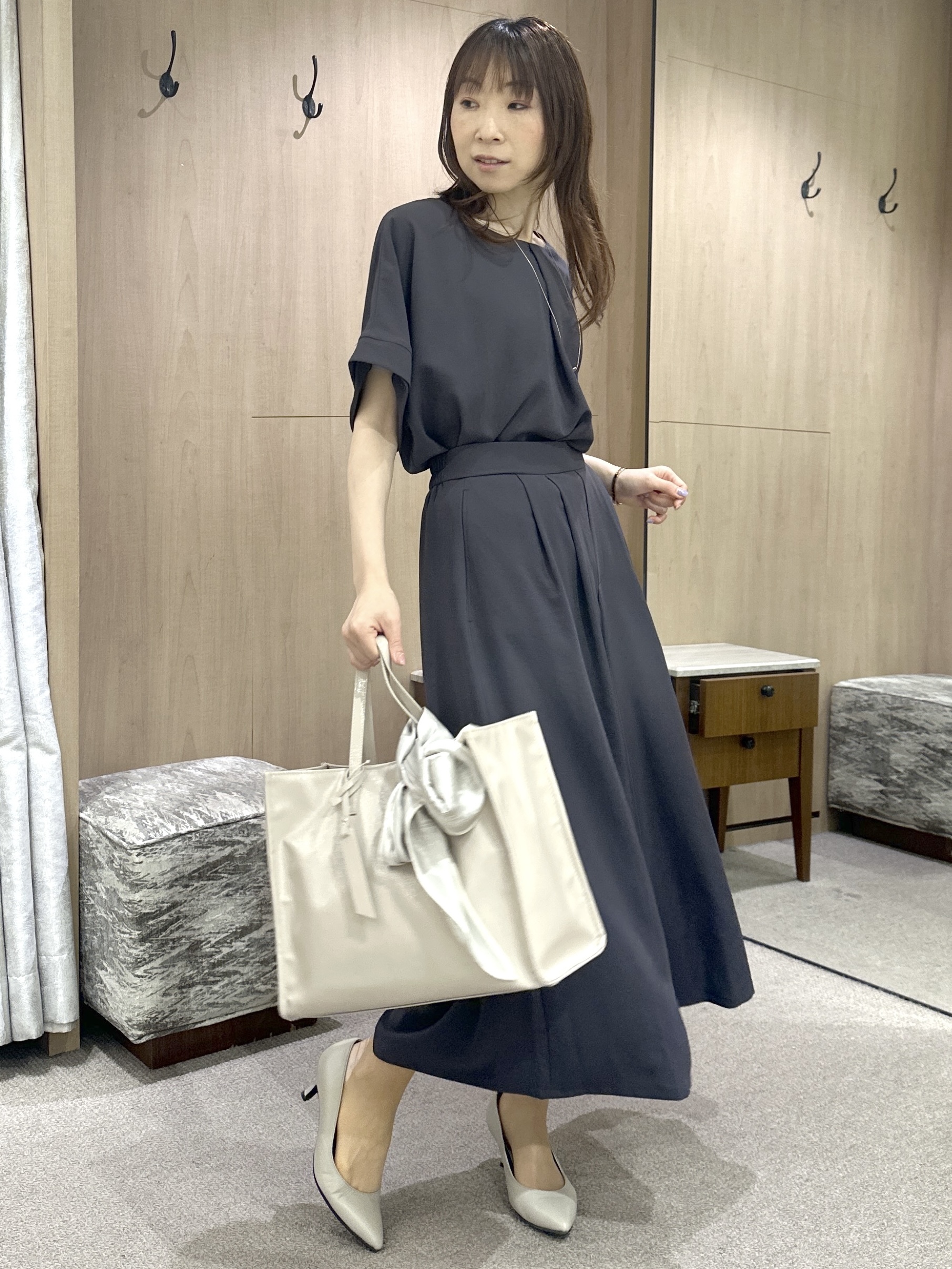 Miwaさんの「UNTITLED｜【セットアップ可/UVカット/前後2WAY】リラクシーフレンチスリーブブラウス」を使ったコーディネート