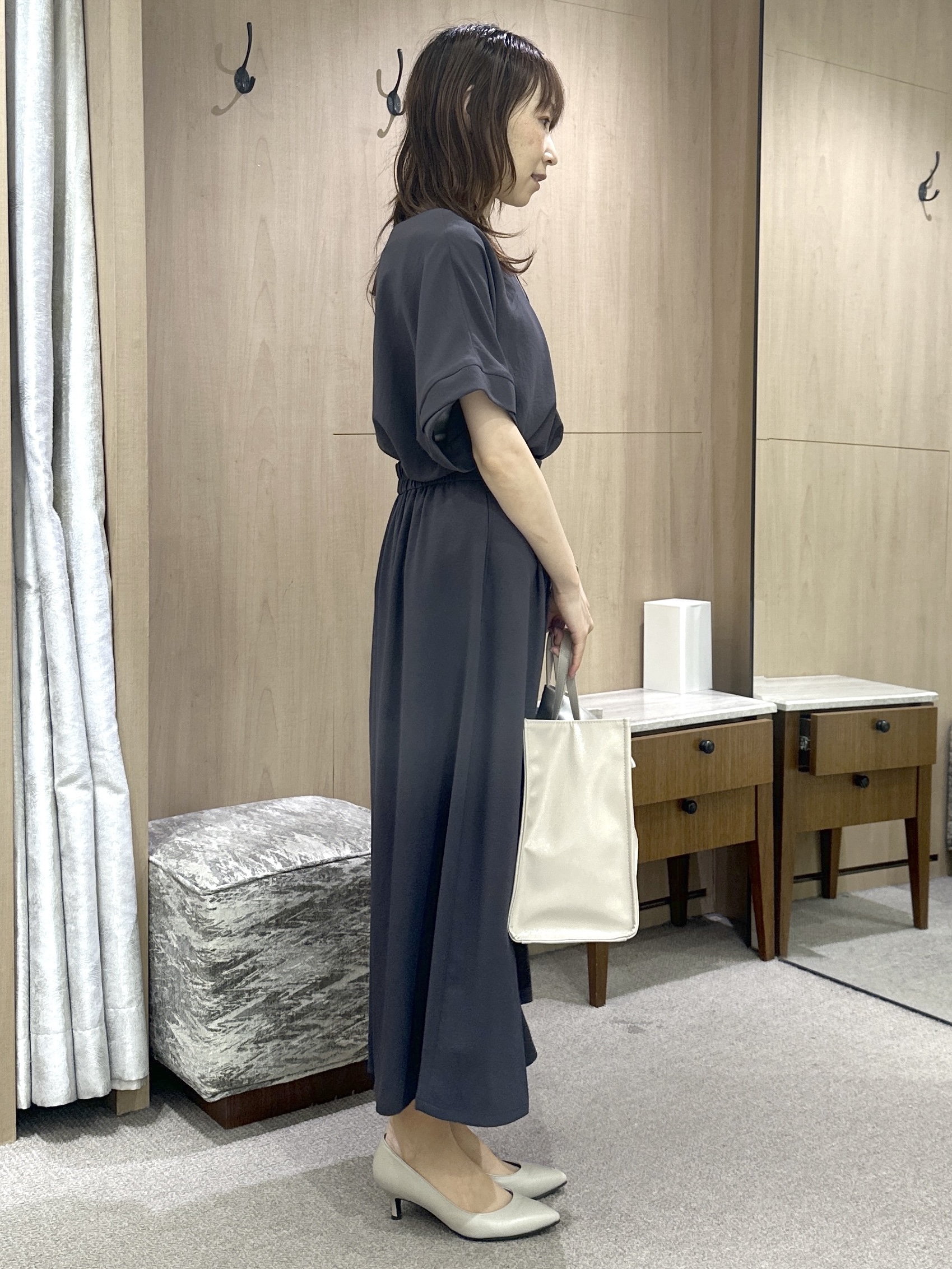 Miwaさんの「UNTITLED｜【セットアップ可/UVカット/前後2WAY】リラクシーフレンチスリーブブラウス」を使ったコーディネート