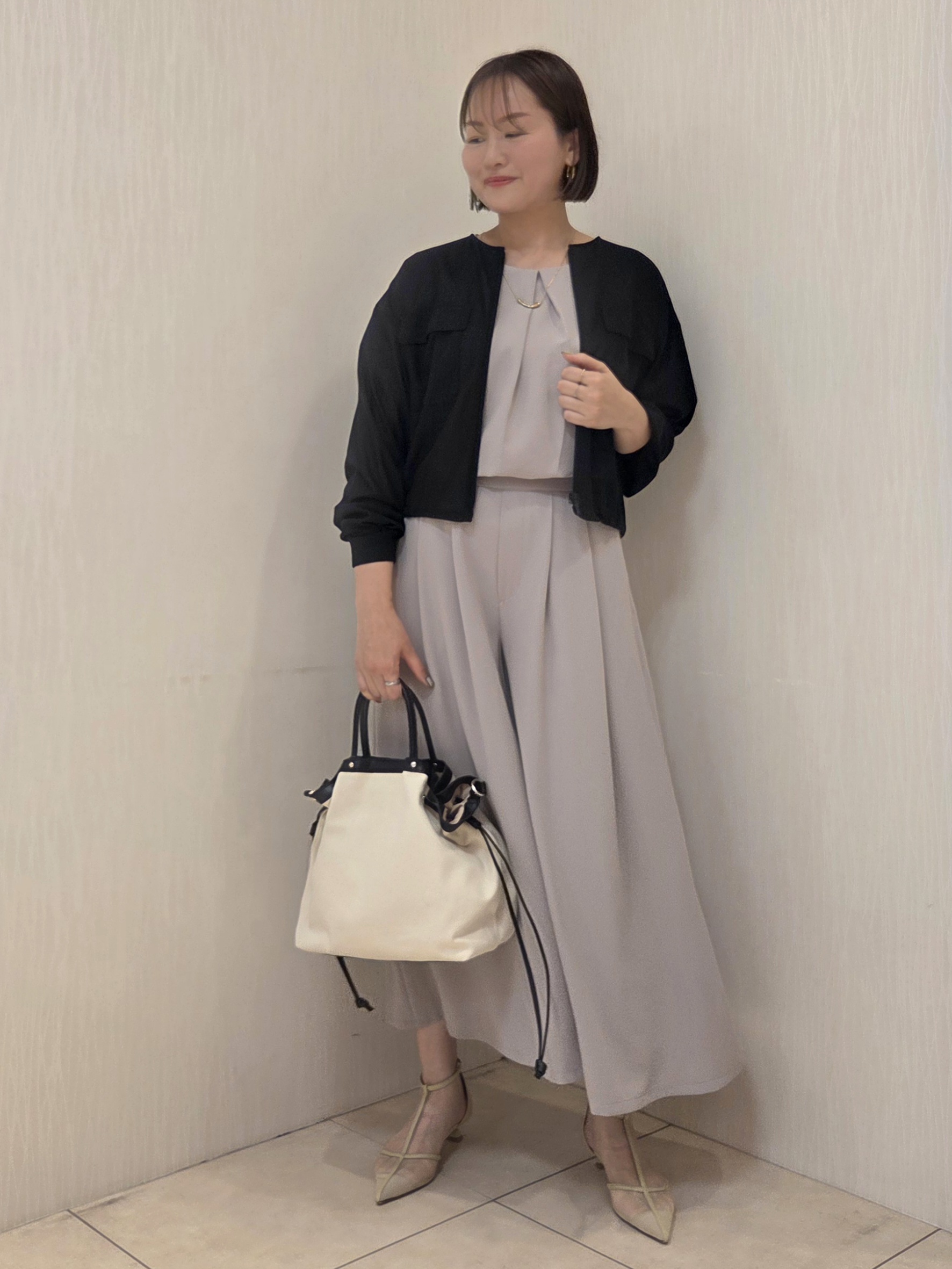 naokoさんの「UNTITLED｜【セットアップ可/UVカット/前後2WAY】リラクシーフレンチスリーブブラウス」を使ったコーディネート