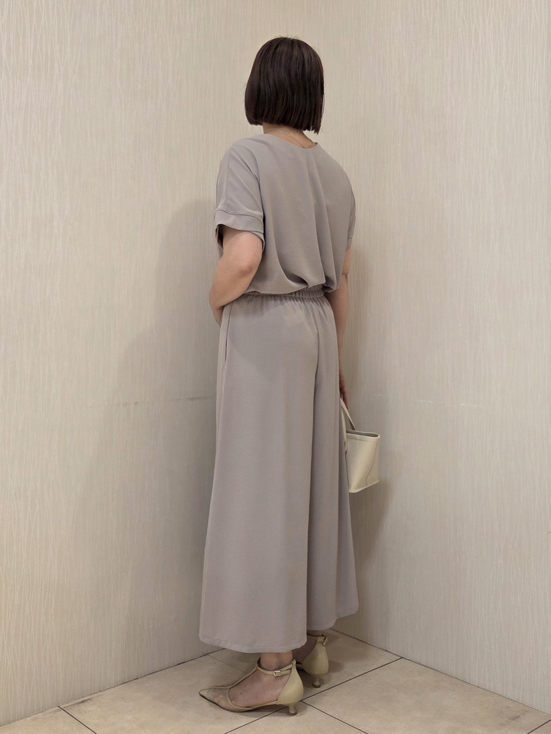 naokoさんの「UNTITLED｜【セットアップ可/UVカット/前後2WAY】リラクシーフレンチスリーブブラウス」を使ったコーディネート