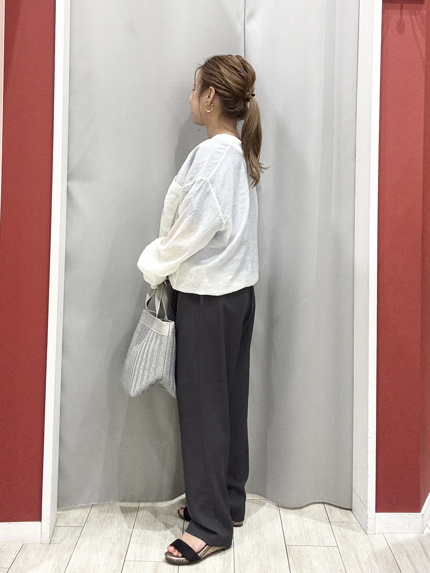 shioさんの「SHOO･LA･RUE｜【S-LL/洗濯機可】夏に使える 程よい透け感のシアーブルゾン」を使ったコーディネート