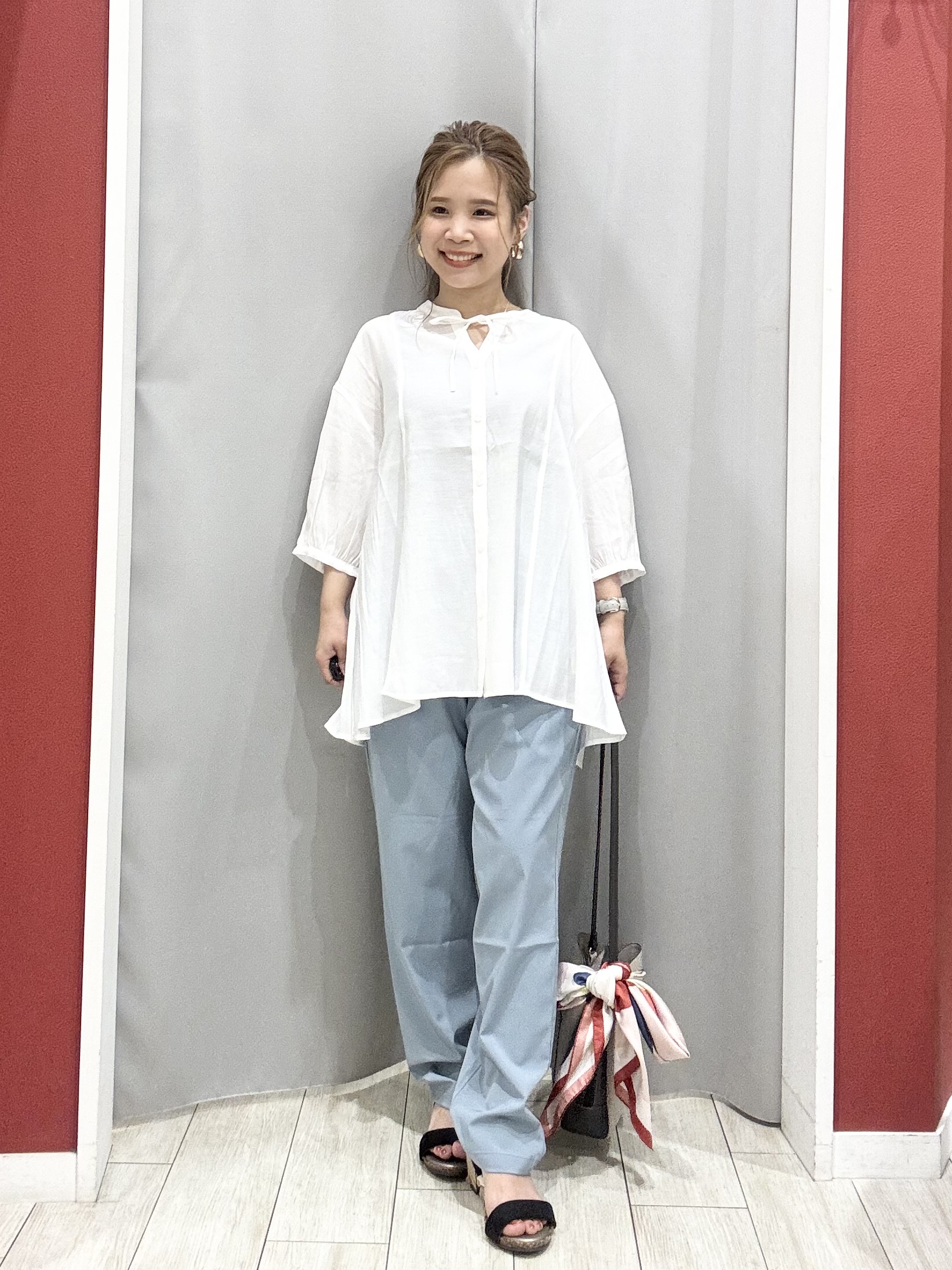 shioさんの「SHOO･LA･RUE｜【S-LL】インせず着られる 切替フレアブラウス」を使ったコーディネート