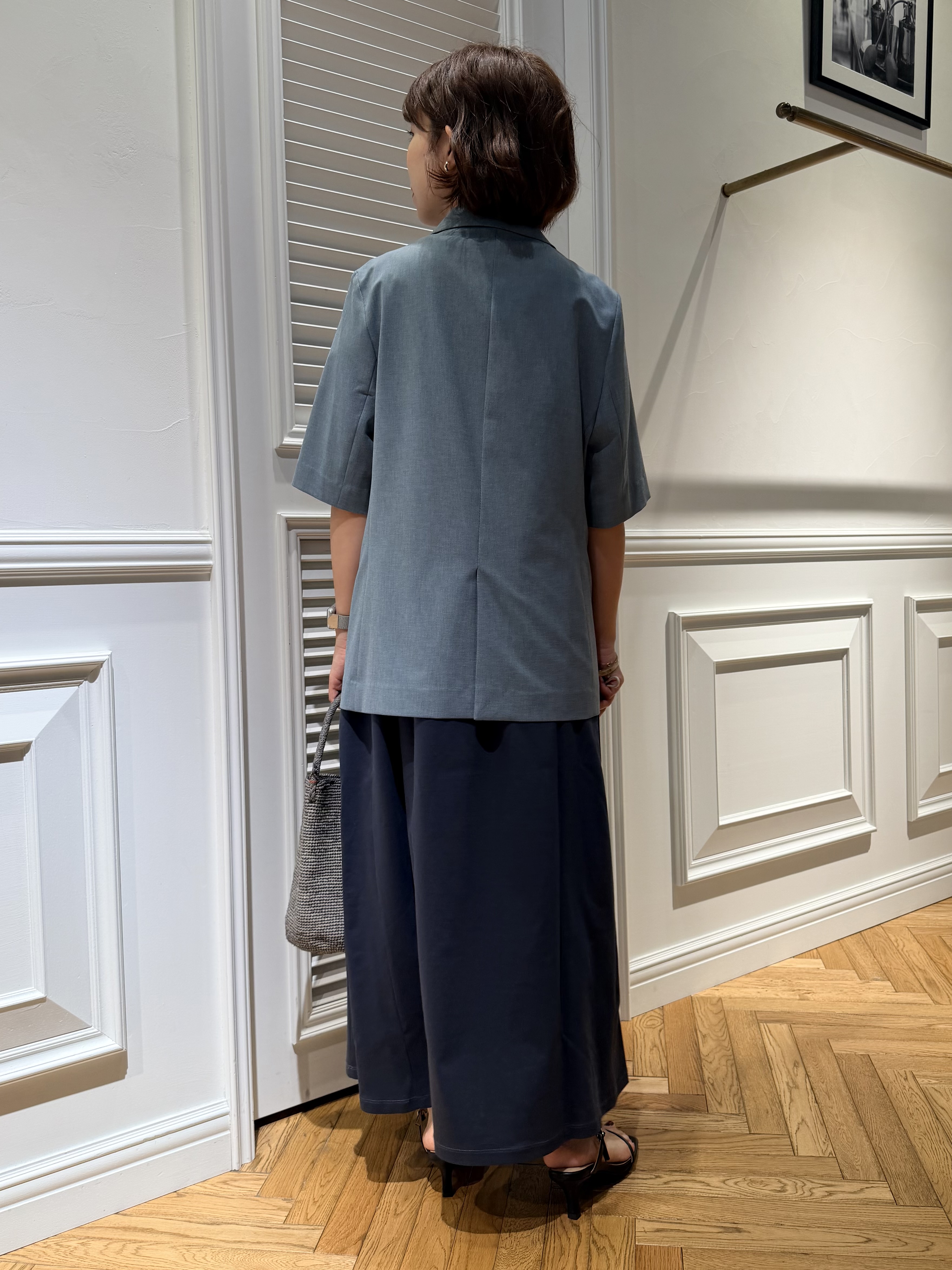 つじ まこさんの「DRESSTERIOR｜【接触冷感／抗菌防臭／消臭/ウォッシャブル】アイスクリアコットン フレンチスリーブワンピース」を使ったコーディネート