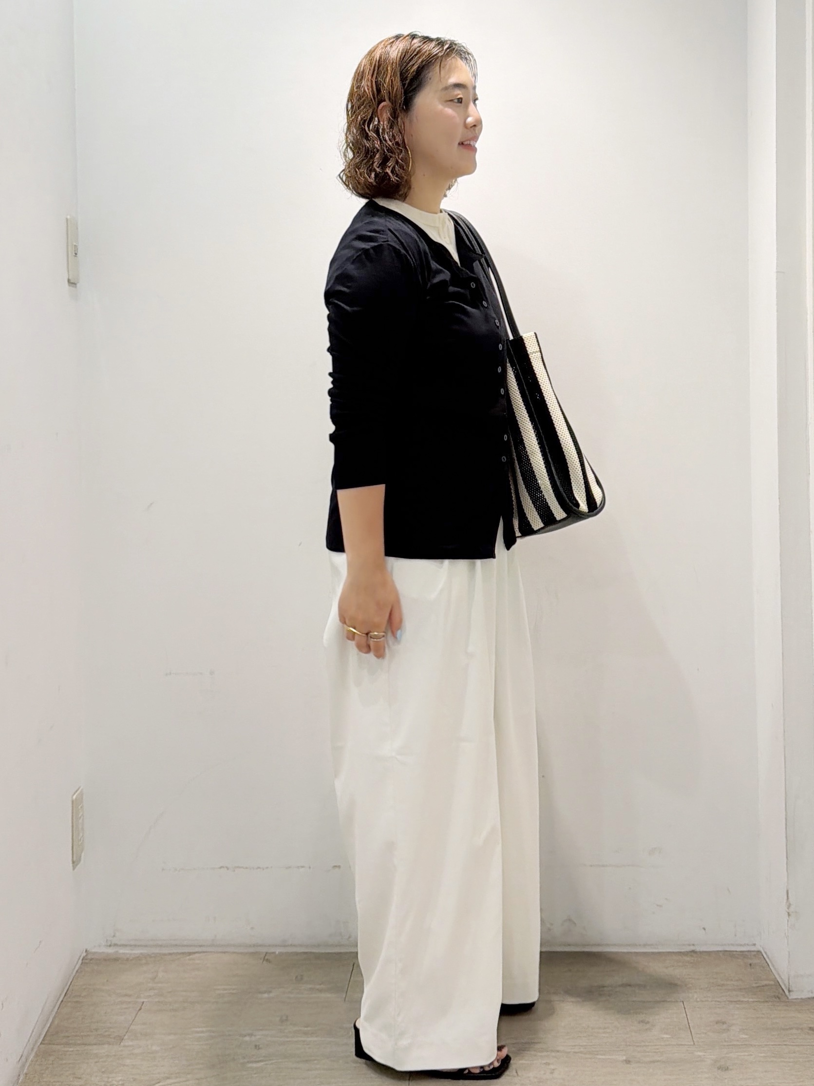 sumicaさんの「OPAQUE.CLIP｜シアーコットンカーディガン【洗濯機OK】」を使ったコーディネート