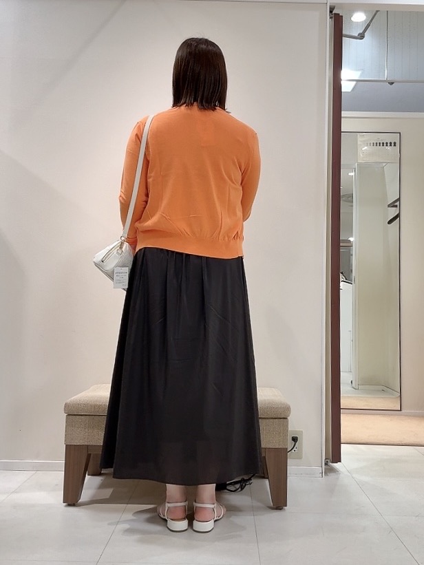 YUIさんの「UNTITLED｜◆【9色展開/アンサンブル可】コットンクルーネックカーディガン」を使ったコーディネート