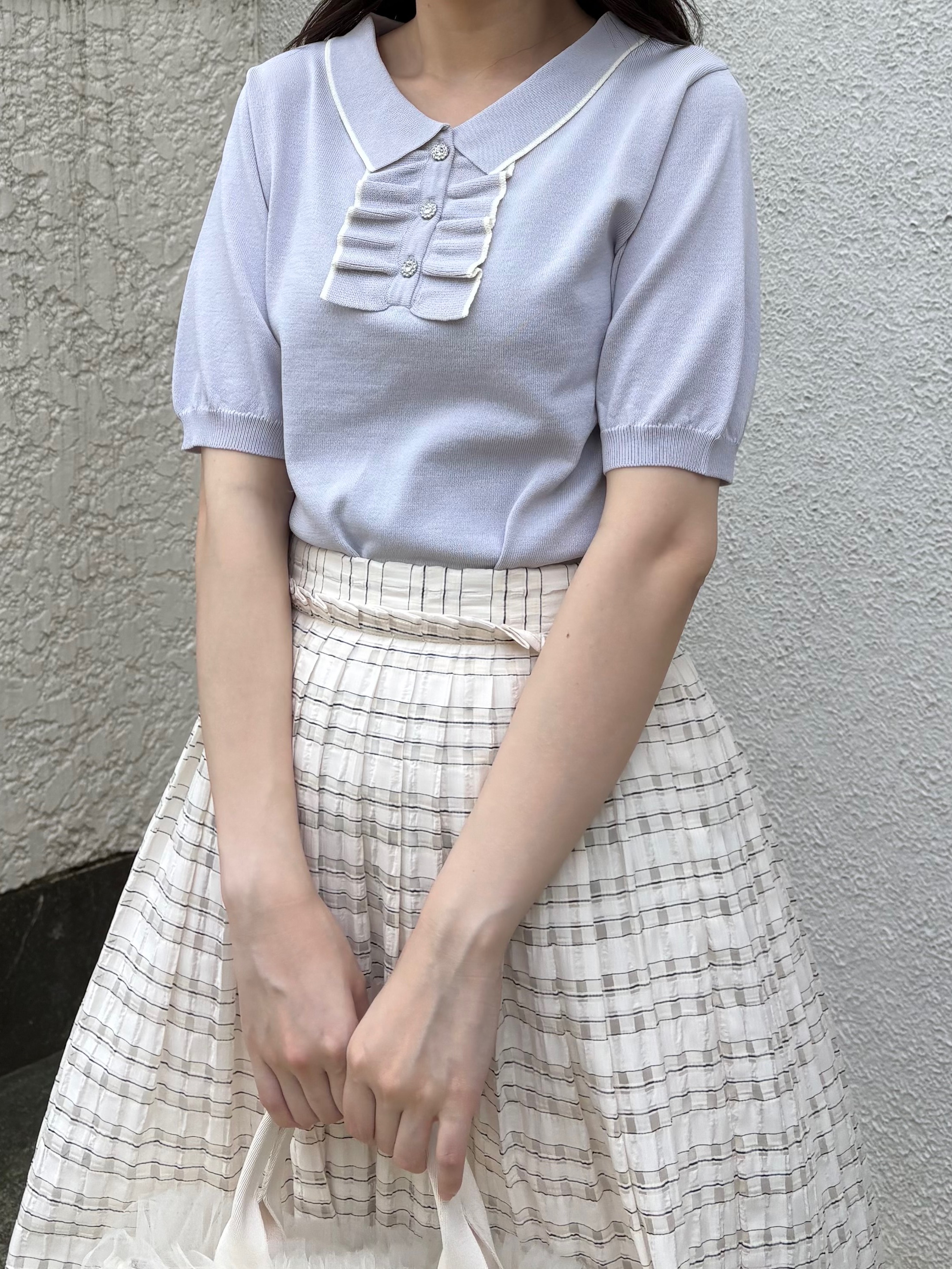 AOIさんの「Couture brooch｜【洗える】フリル ポロ衿ニット」を使ったコーディネート